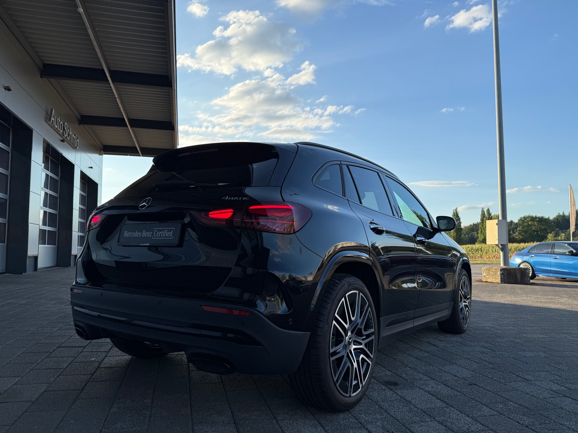 MERCEDES-BENZ GLA 250 AMG Line 4Matic 8G-DCT Swiss Star-image-1