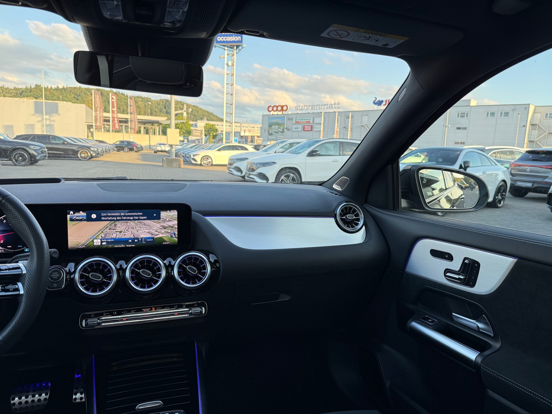 MERCEDES-BENZ GLA 250 AMG Line 4Matic 8G-DCT Swiss Star-image-6