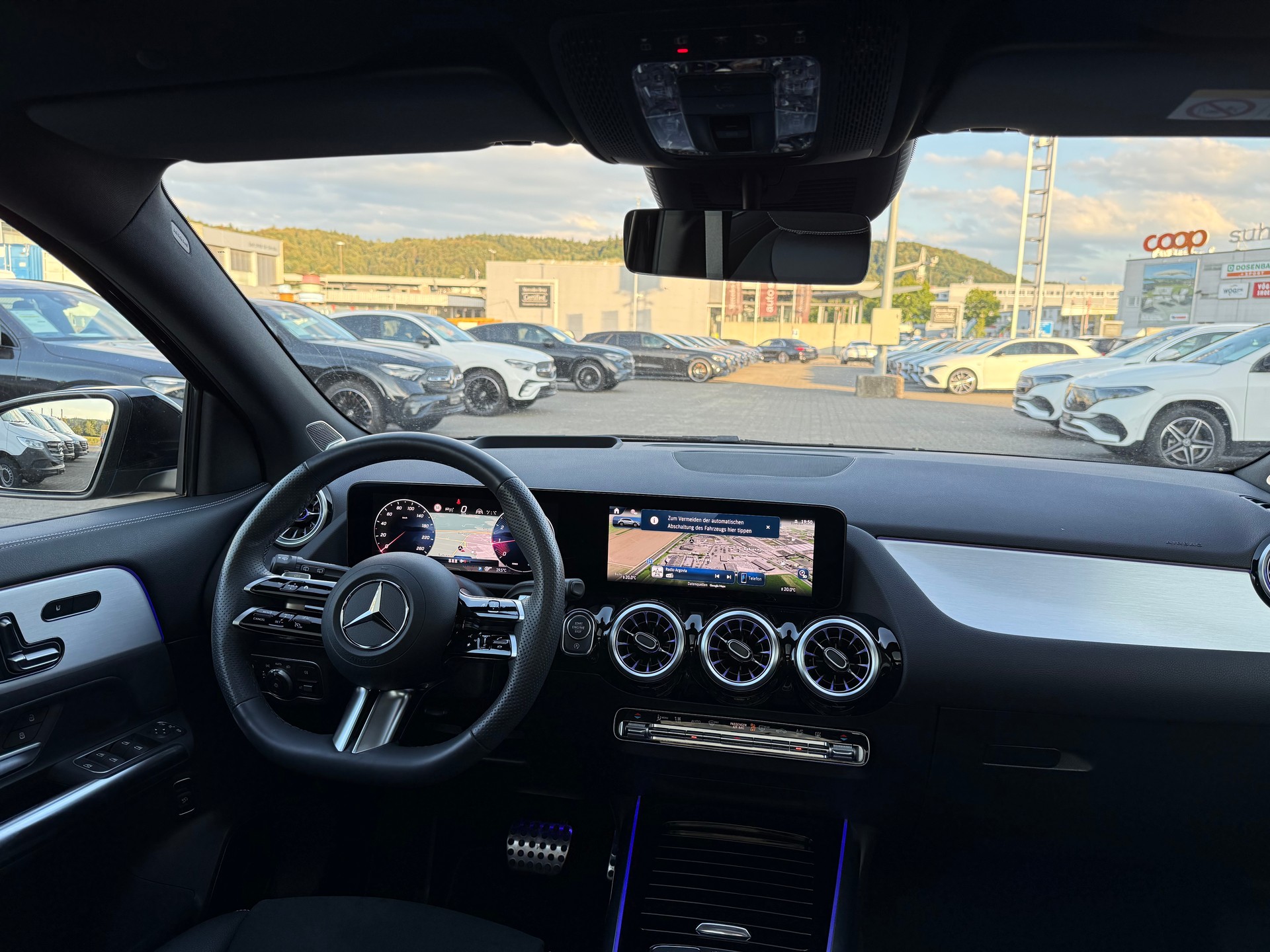 MERCEDES-BENZ GLA 250 AMG Line 4Matic 8G-DCT Swiss Star-image-5
