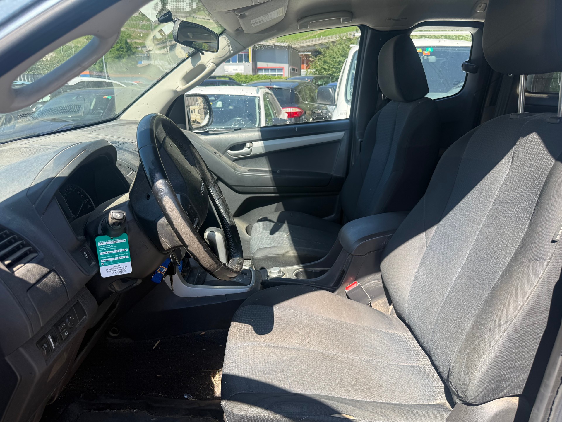 ISUZU D-MAX 2.5 SpaceCab Solar Plus 4x4 A-image-5