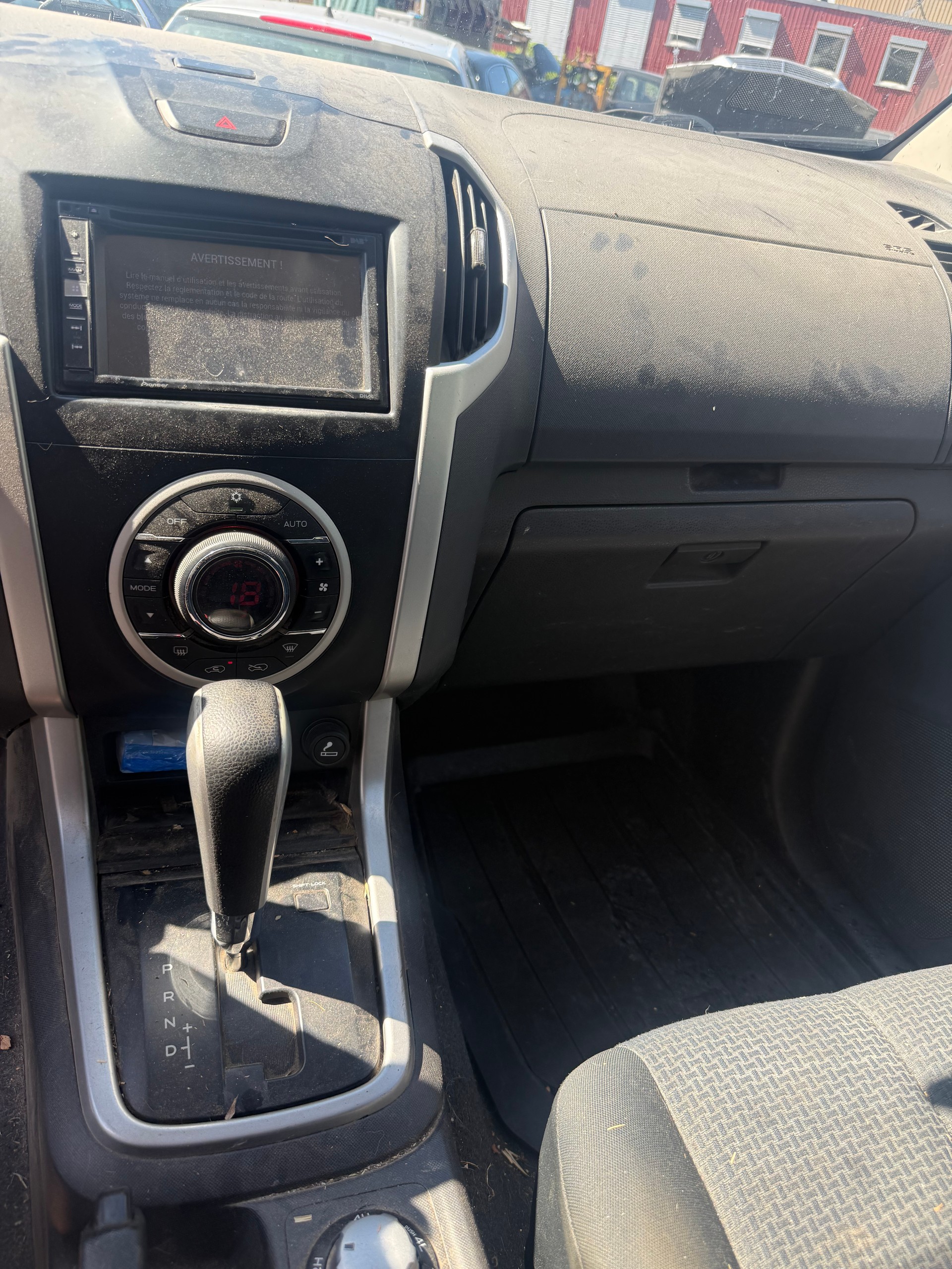 ISUZU D-MAX 2.5 SpaceCab Solar Plus 4x4 A-image-6