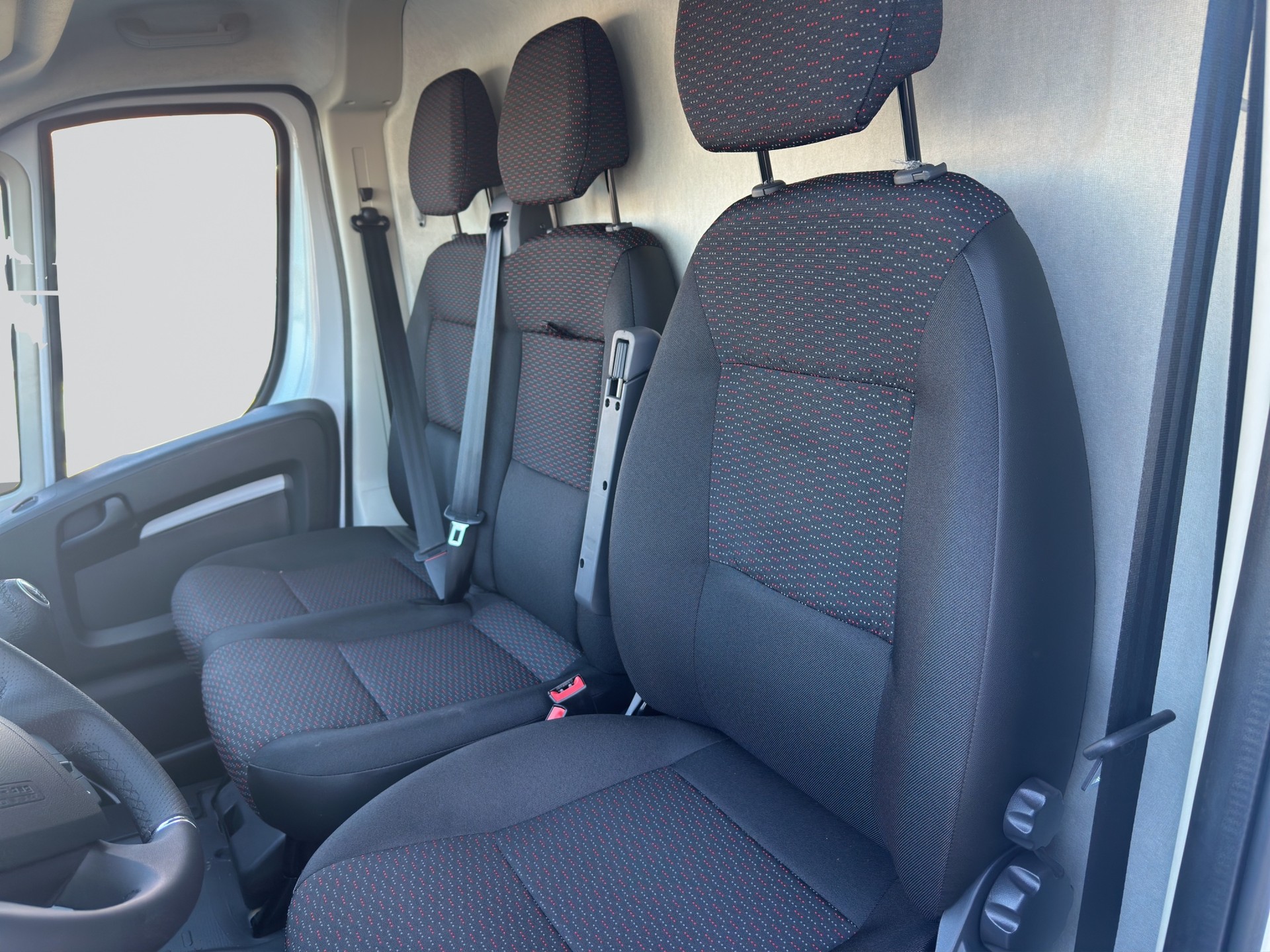 OPEL Movano C Kasten 2.2 DIESEL 140 L2H2 EDITION-image-7