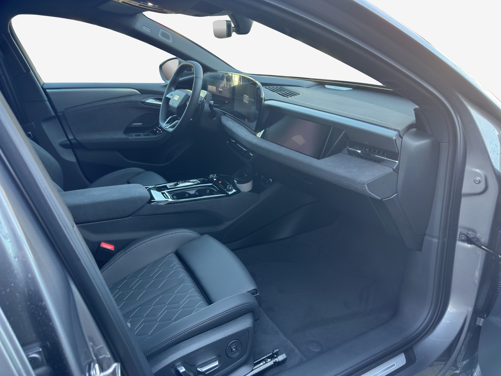 AUDI A6 Avant e-tron quattro-image-15