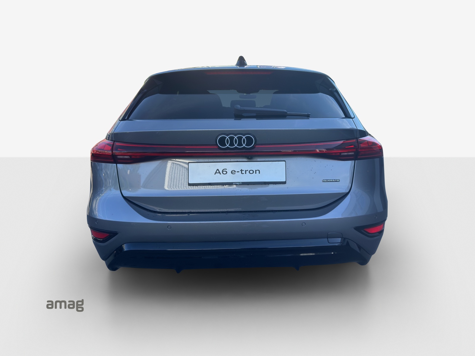 AUDI A6 Avant e-tron quattro-showroom-element-3