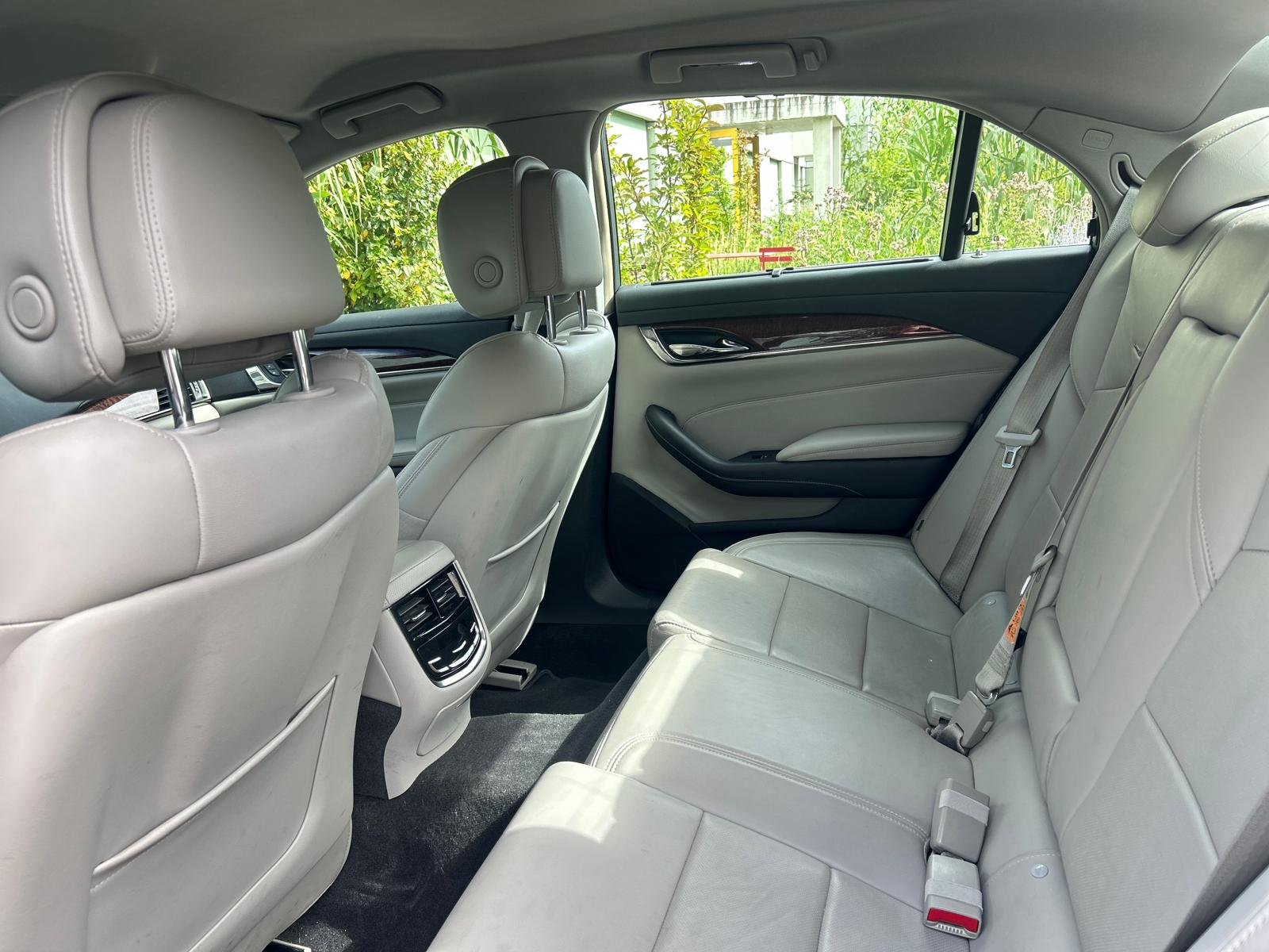 CADILLAC CTS Sedan 2.0 Turbo AWD Elegance Automatic-image-13
