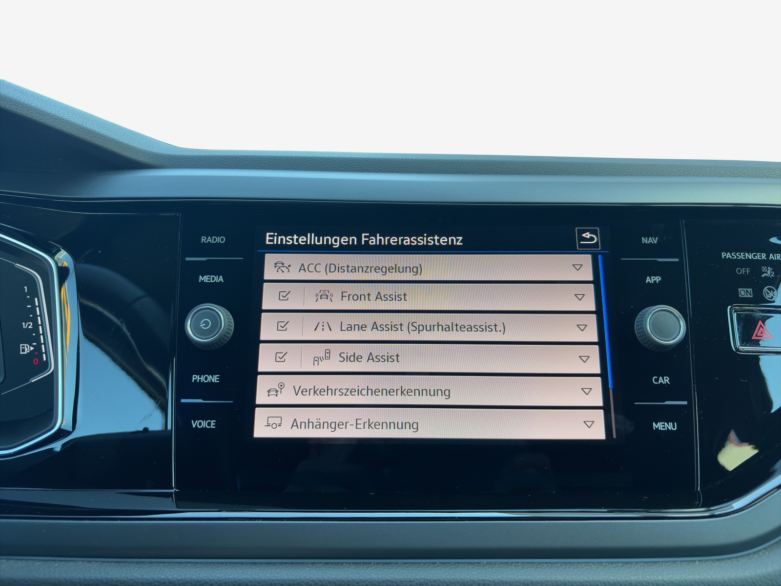VW Taigo 1.0 TSI R-Line DSG-image-14