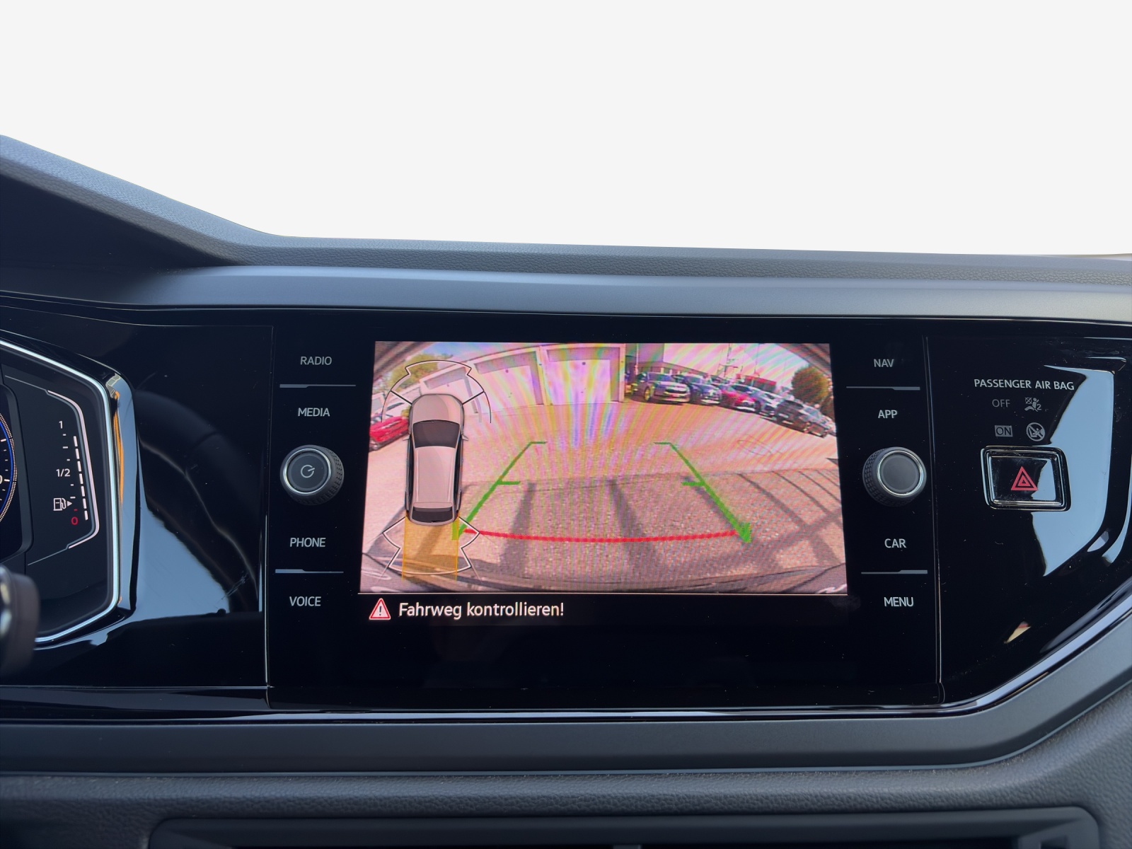 VW Taigo 1.0 TSI R-Line DSG-image-13