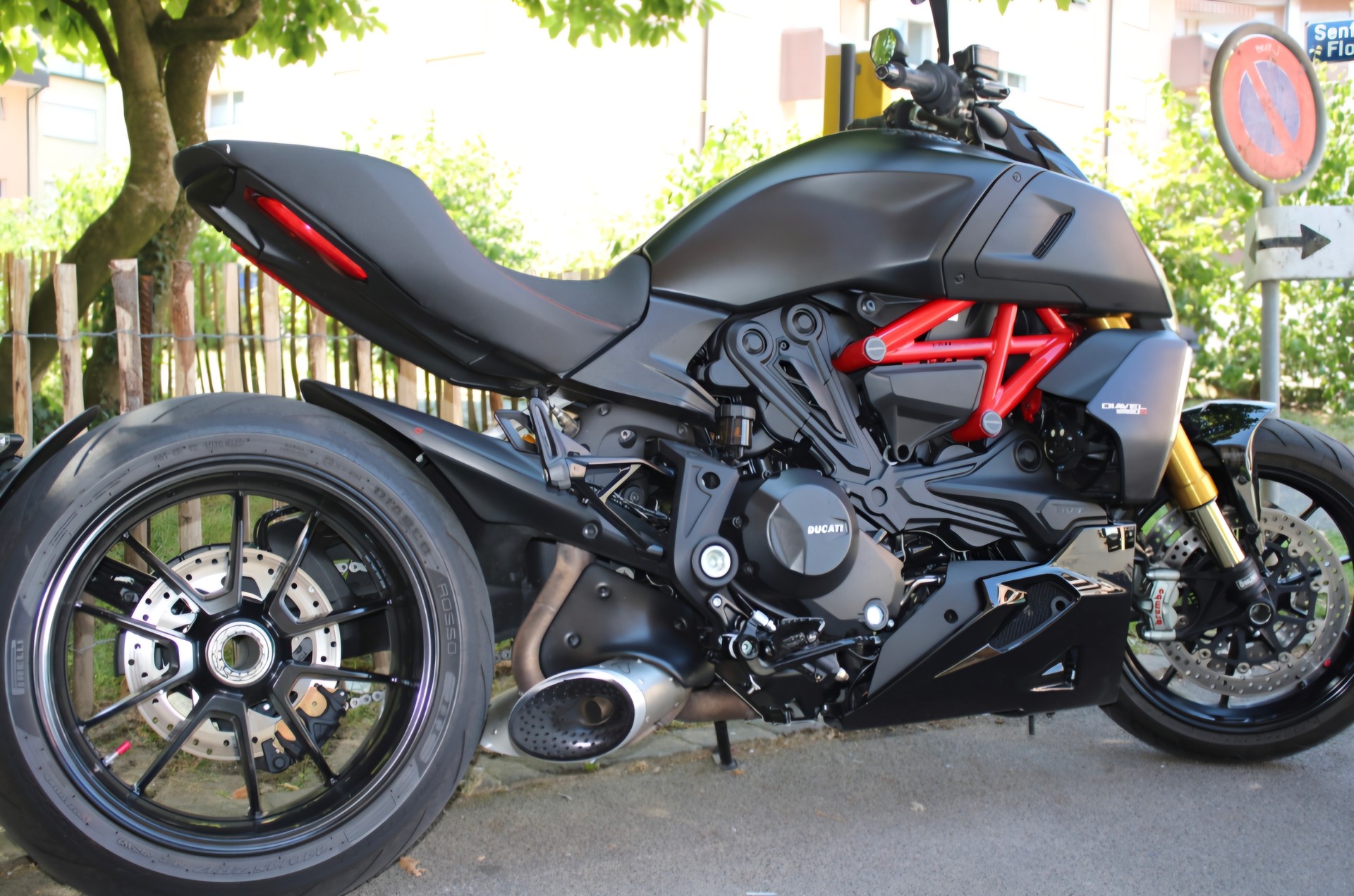 DUCATI Diavel 1260 S
