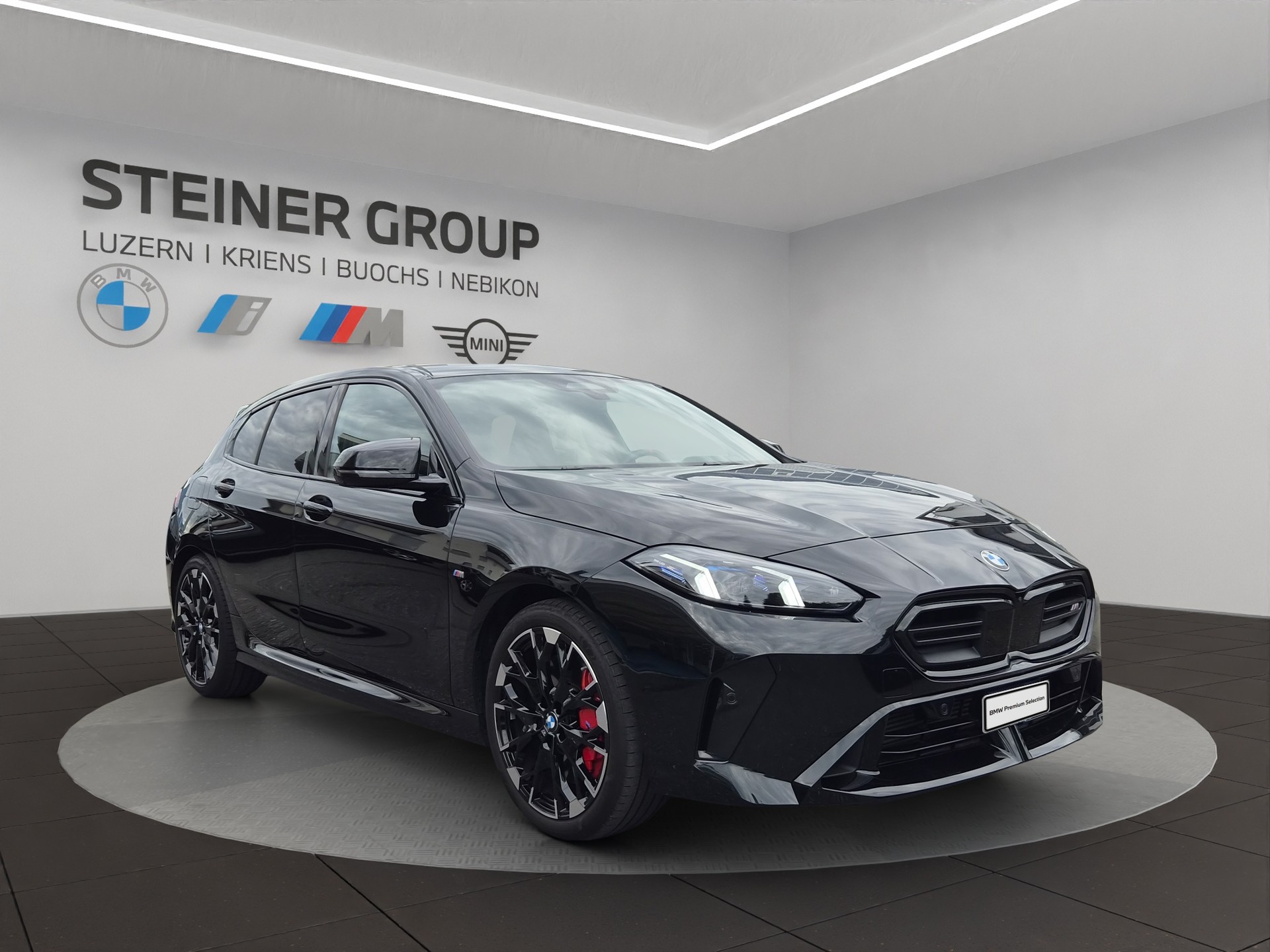 BMW M135 xDrive M Sport Pro-showroom-element-2