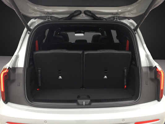 MERCEDES-BENZ GLB 220 4Matic 8G-Tronic-image-11