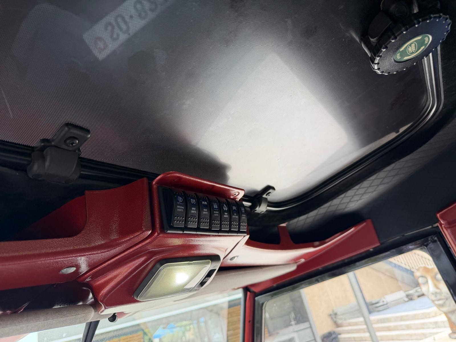 LAND ROVER Defender 90 CSW 2.5 TDi-image-14