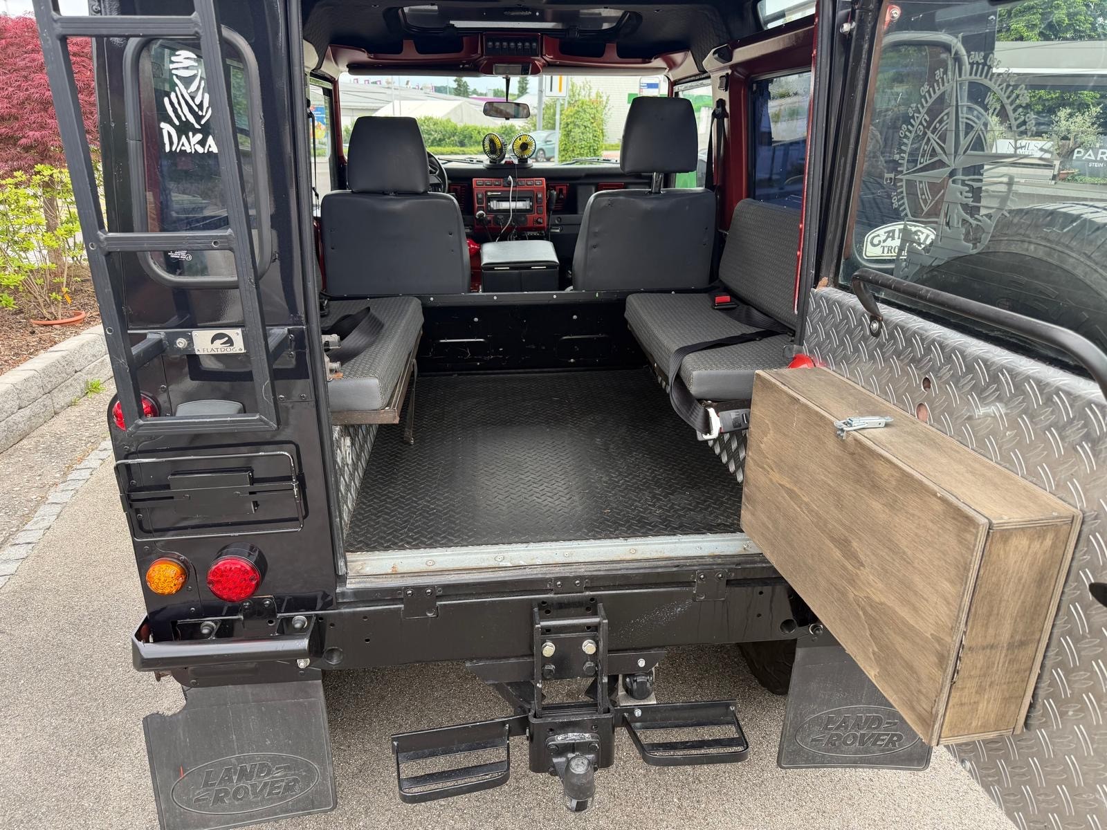 LAND ROVER Defender 90 CSW 2.5 TDi-image-12