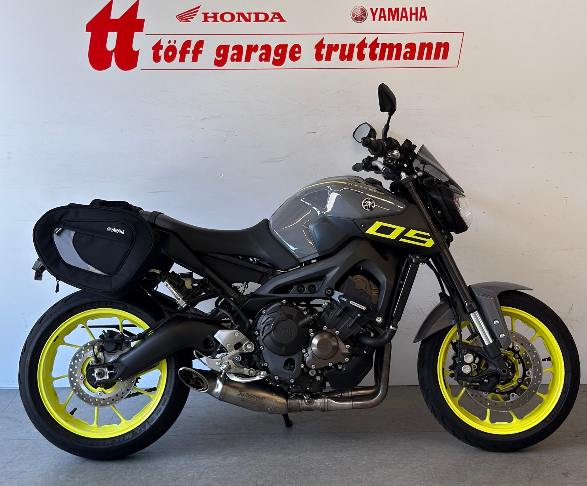 YAMAHA MT-09 ABS
