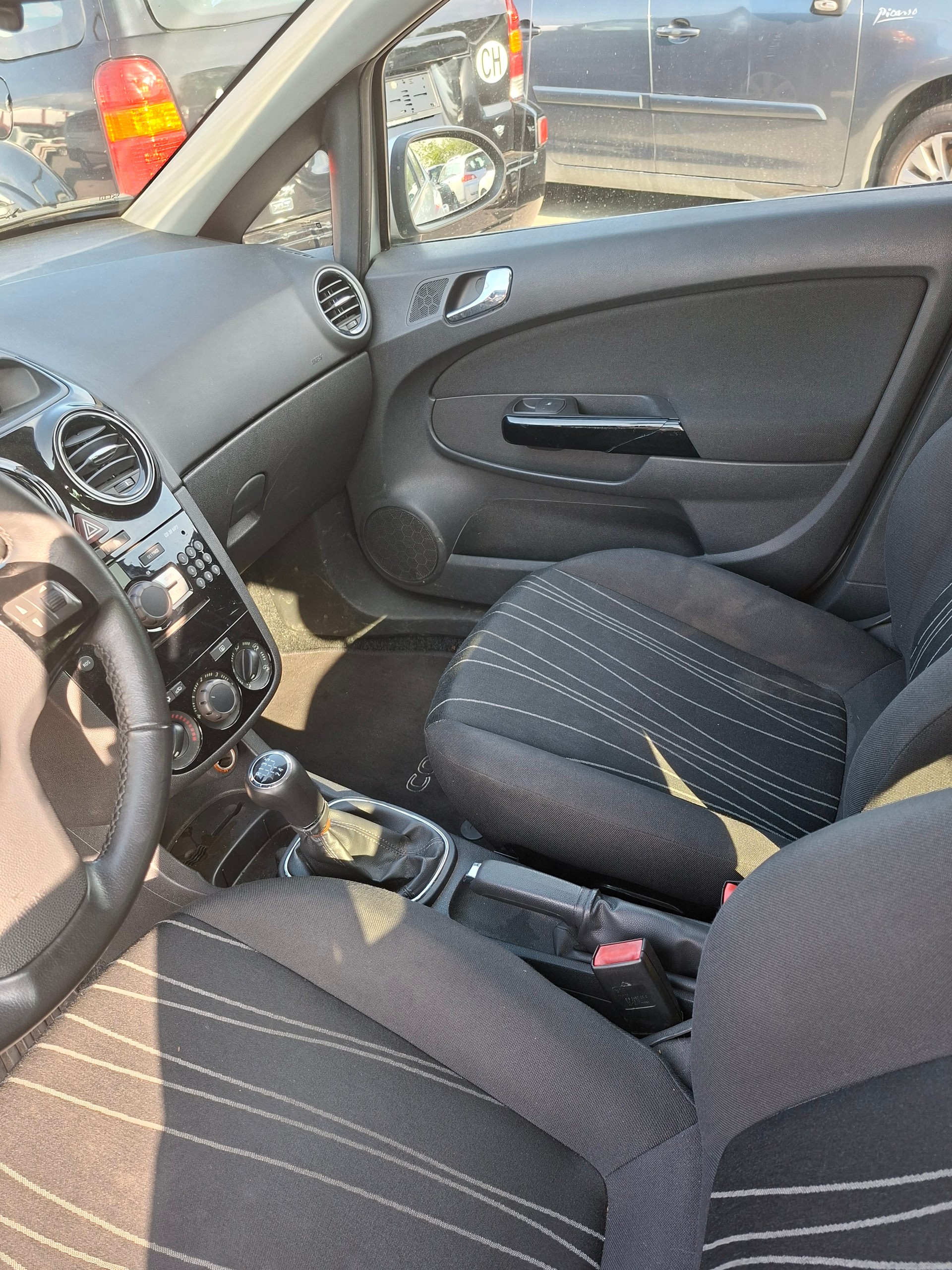 OPEL Corsa 1.3 CDTI ecoFLEX Anniversary Edition-image-5