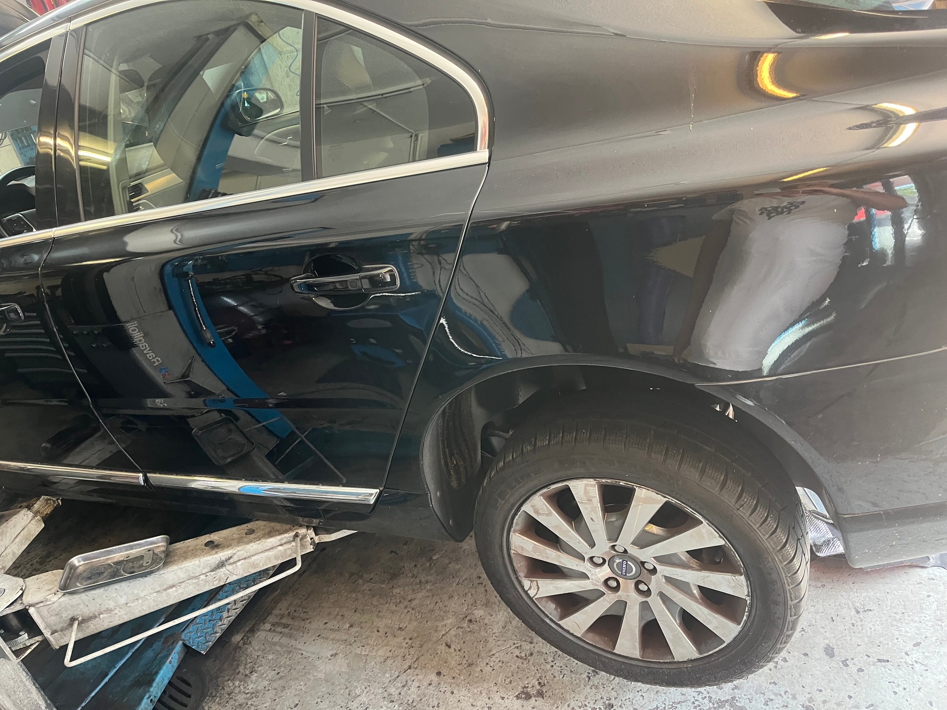 VOLVO S80 D5 Kinetic Geartronic-image-5