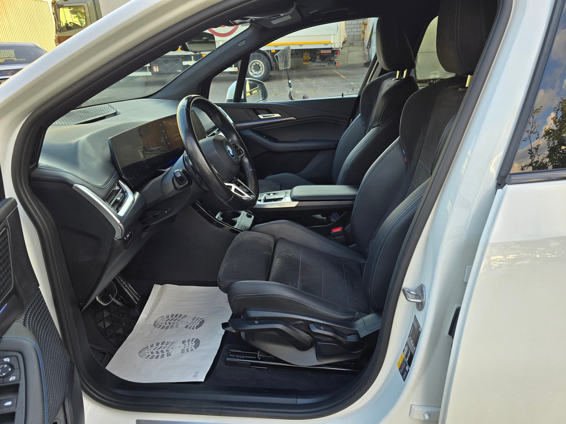 BMW 225e xDrive Active Tourer M Sport-image-10