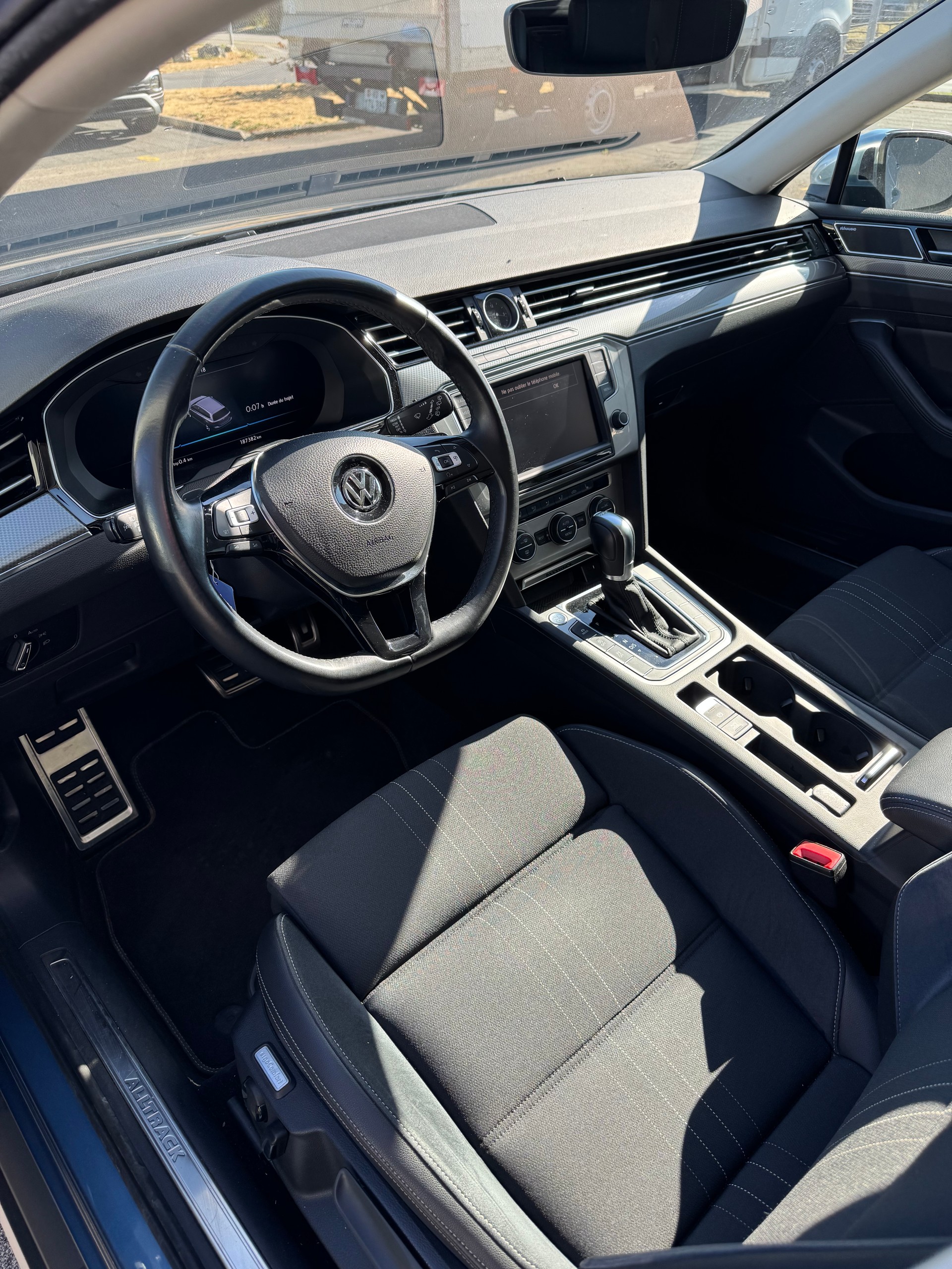VW 2.0 TDI 240 SCR DSG 4motion-image-4