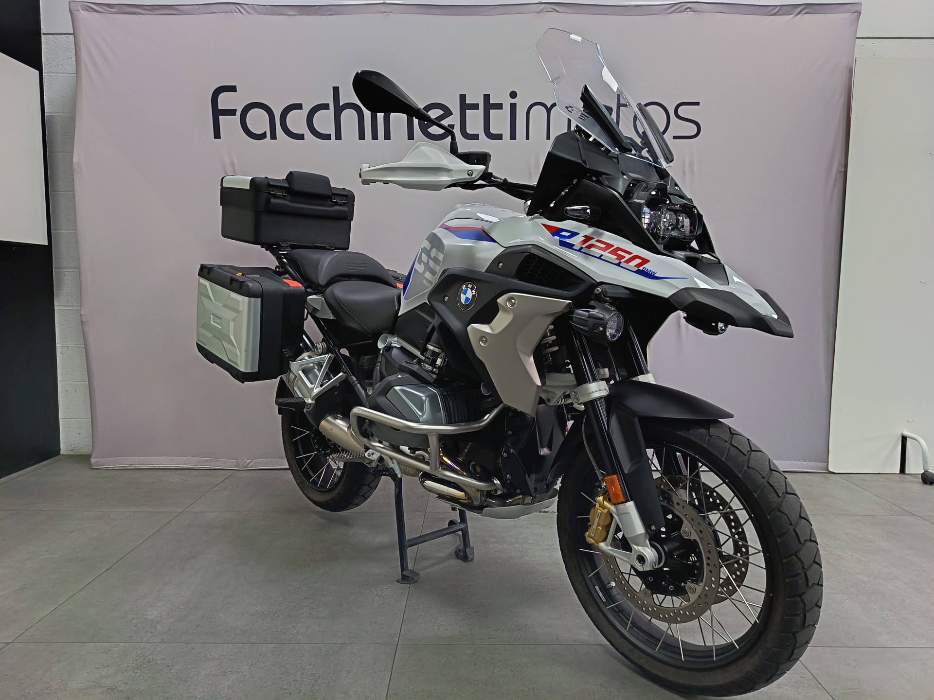 BMW R 1250 GS-showroom-element-1