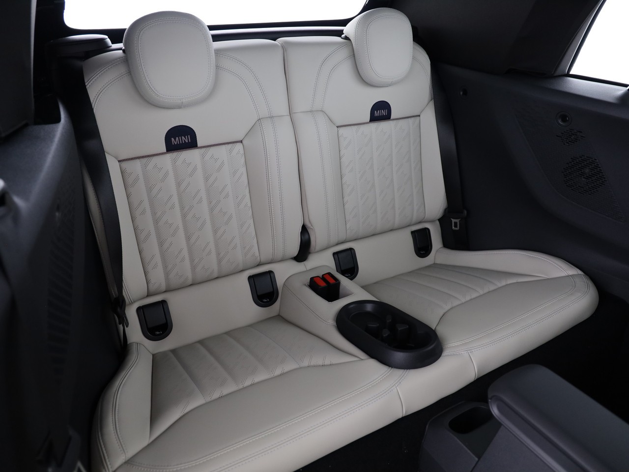 MINI Cooper C Cabriolet DKG-image-15