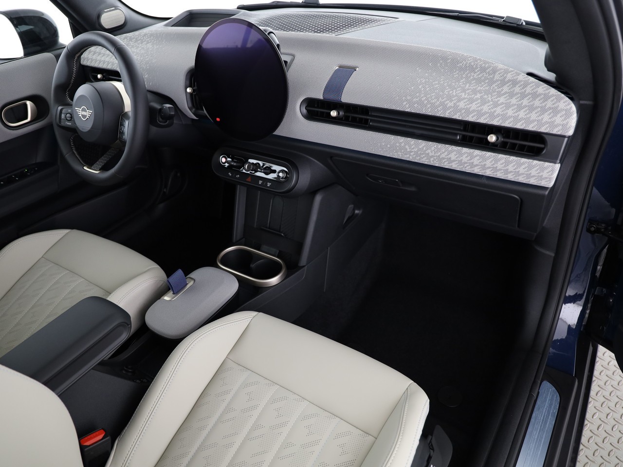 MINI Cooper C Cabriolet DKG-image-12