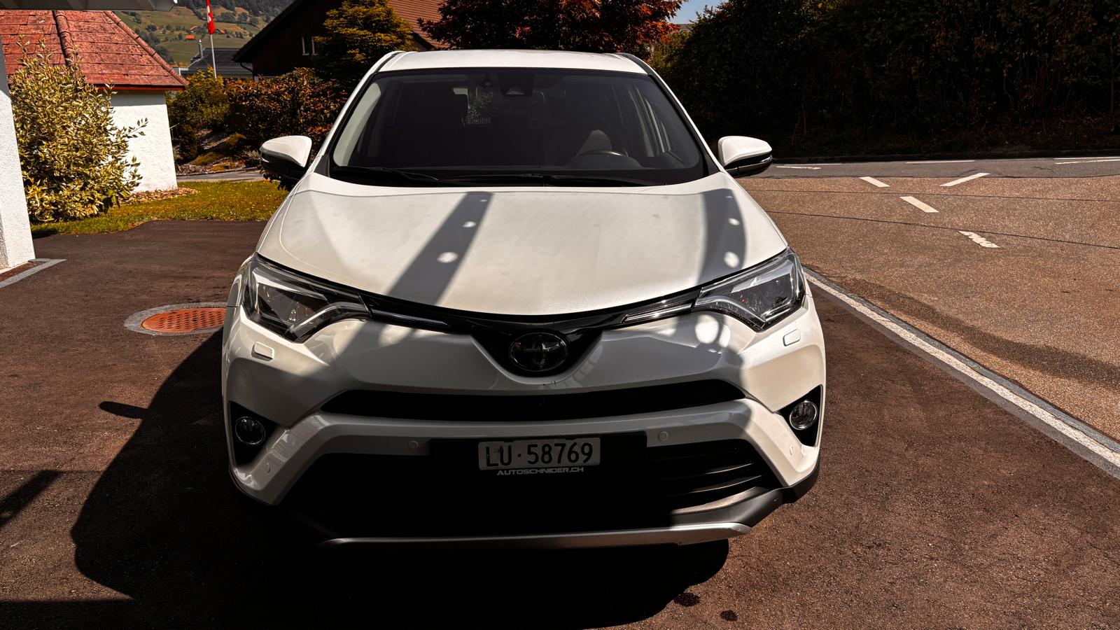 TOYOTA 2.5 HSD Sol Premium FWD-image-3
