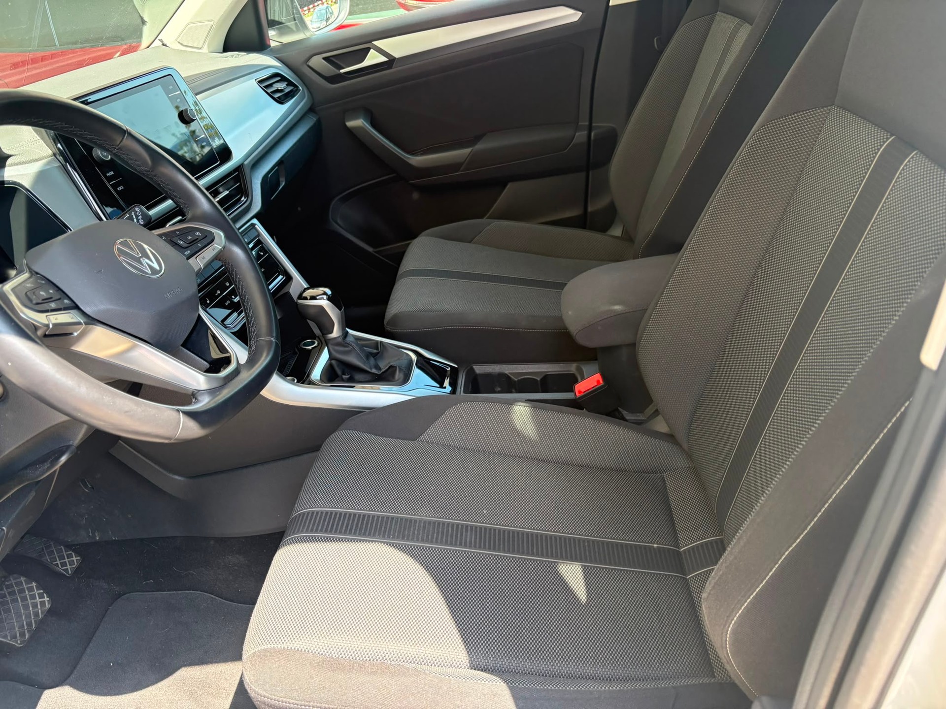 VW T-Roc 1.5 TSI EVO Life DSG-image-9