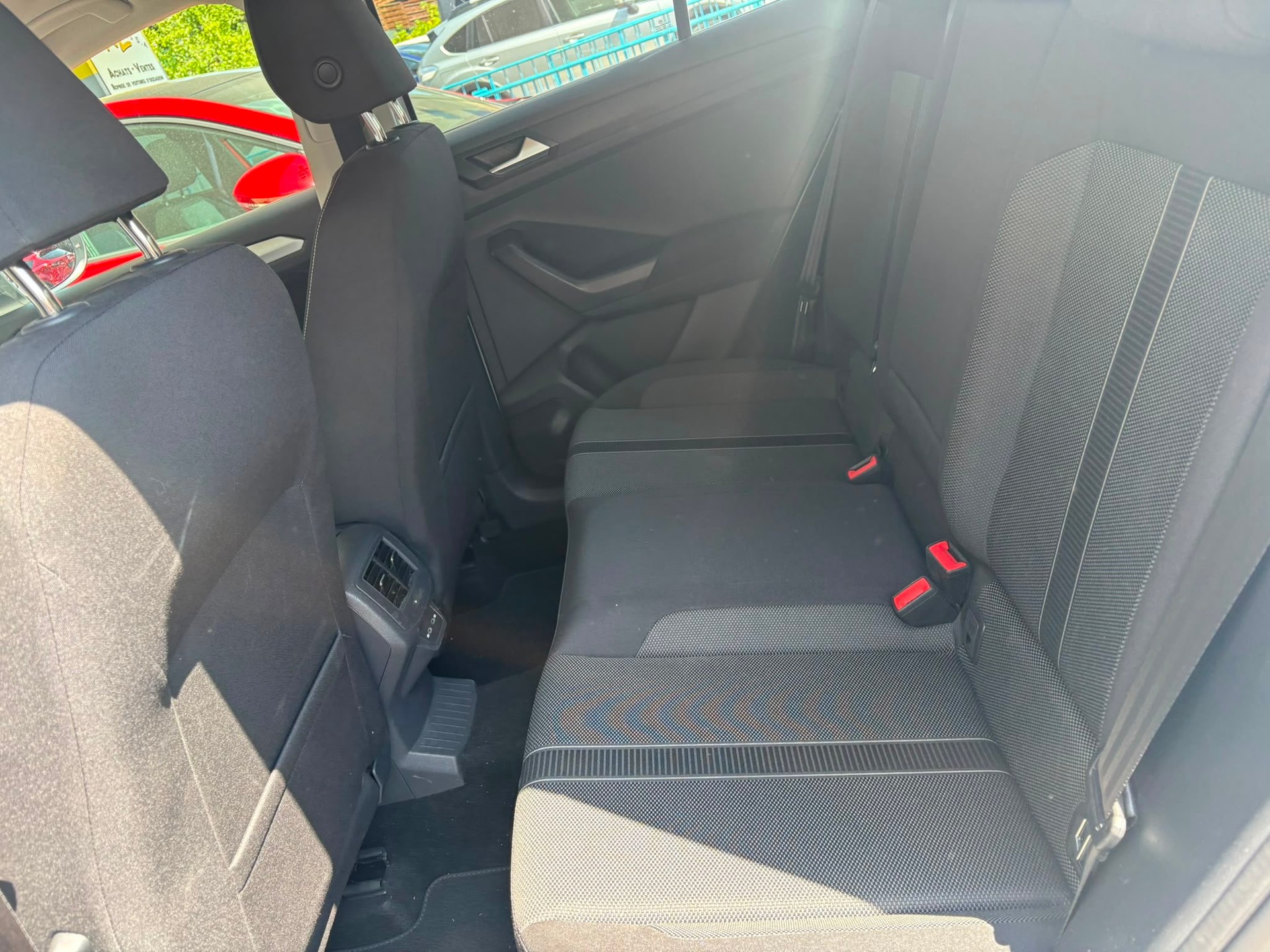 VW T-Roc 1.5 TSI EVO Life DSG-image-11