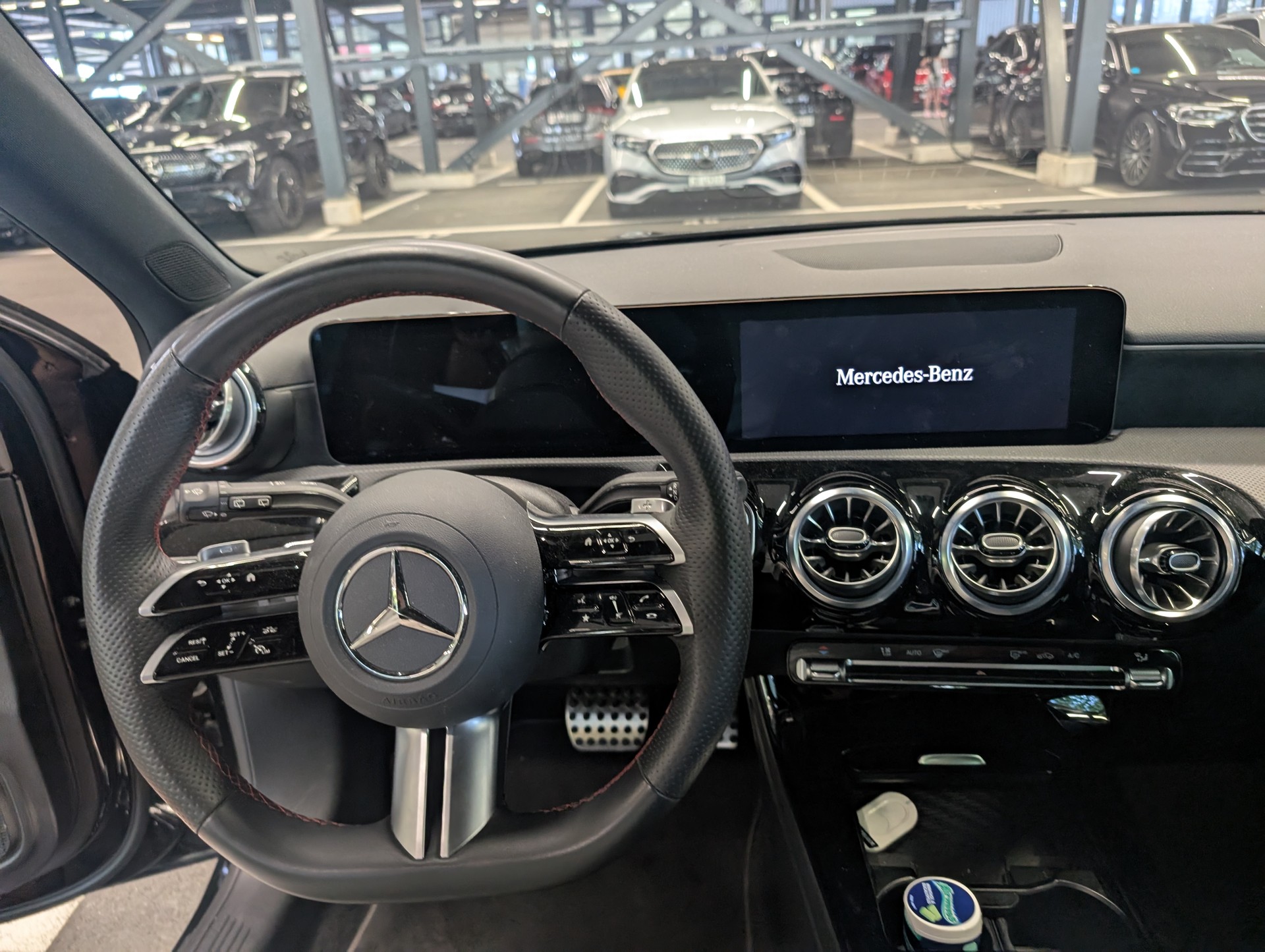 MERCEDES-BENZ A 180 d-image-4