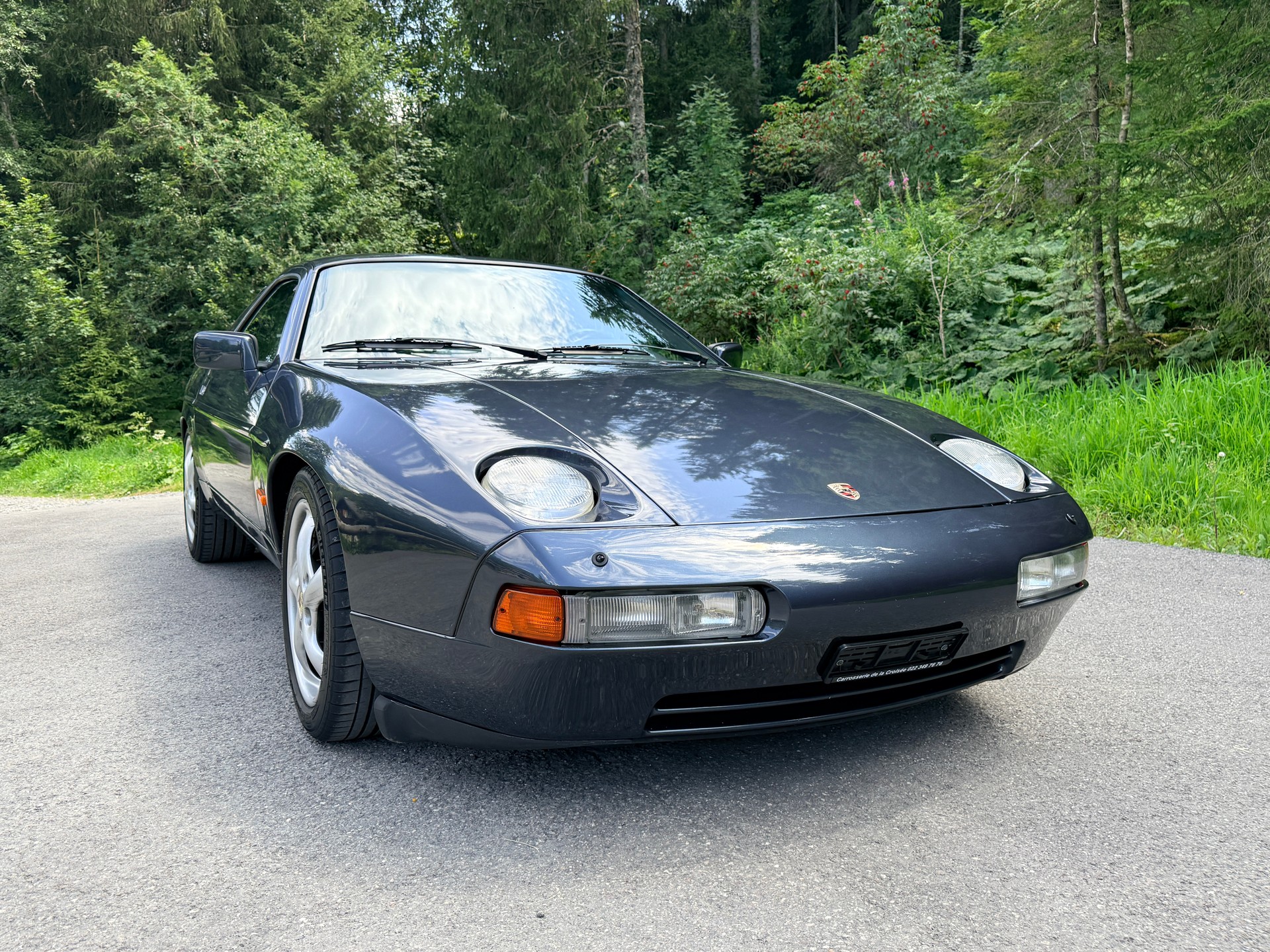 PORSCHE 928 S4-image-1