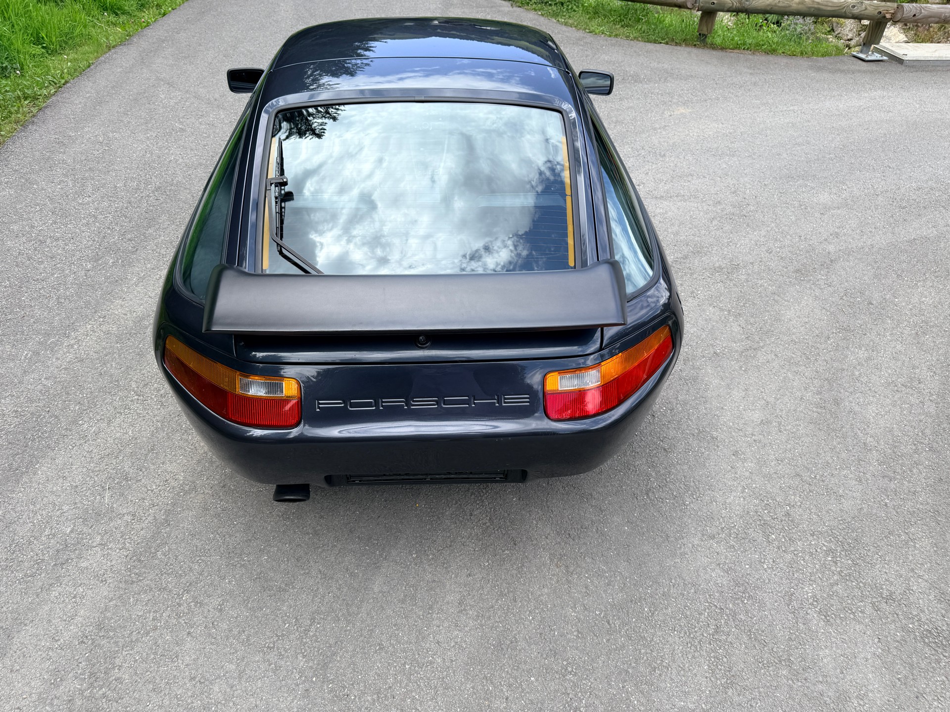 PORSCHE S4-image-7