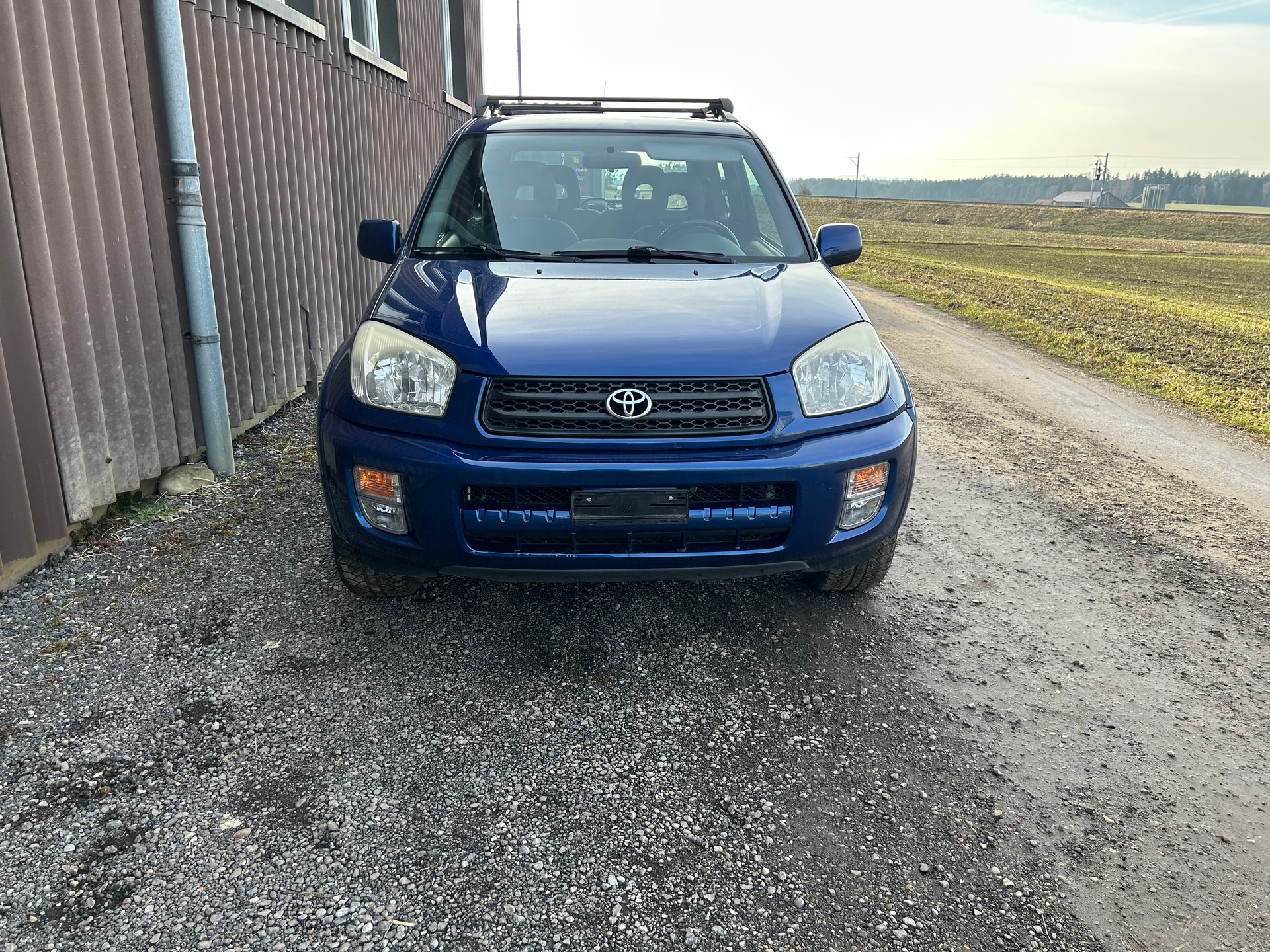 TOYOTA RAV-4 2.0 16V Linea Sol mit frische ab MFK +Service-image-0