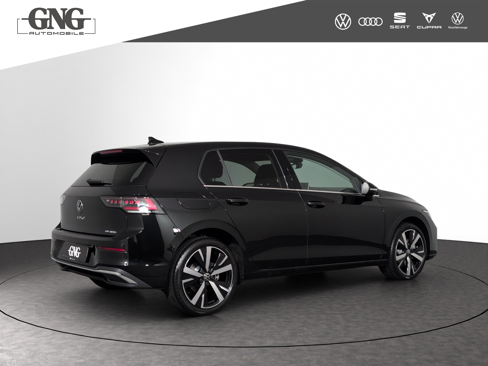 VW Golf 1.5 TSI PHEV Style-image-2
