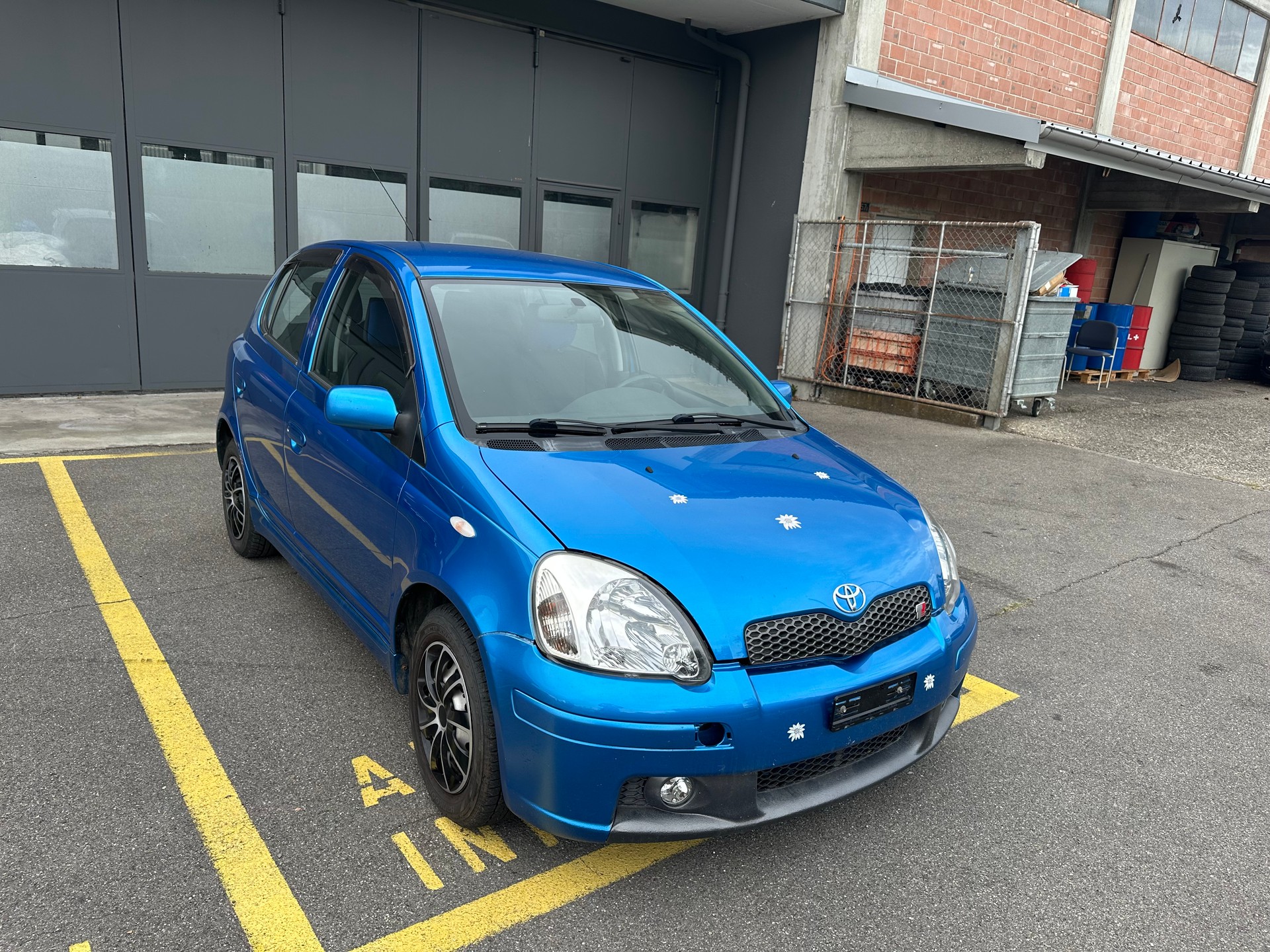TOYOTA Yaris 1.5 TS-image-1