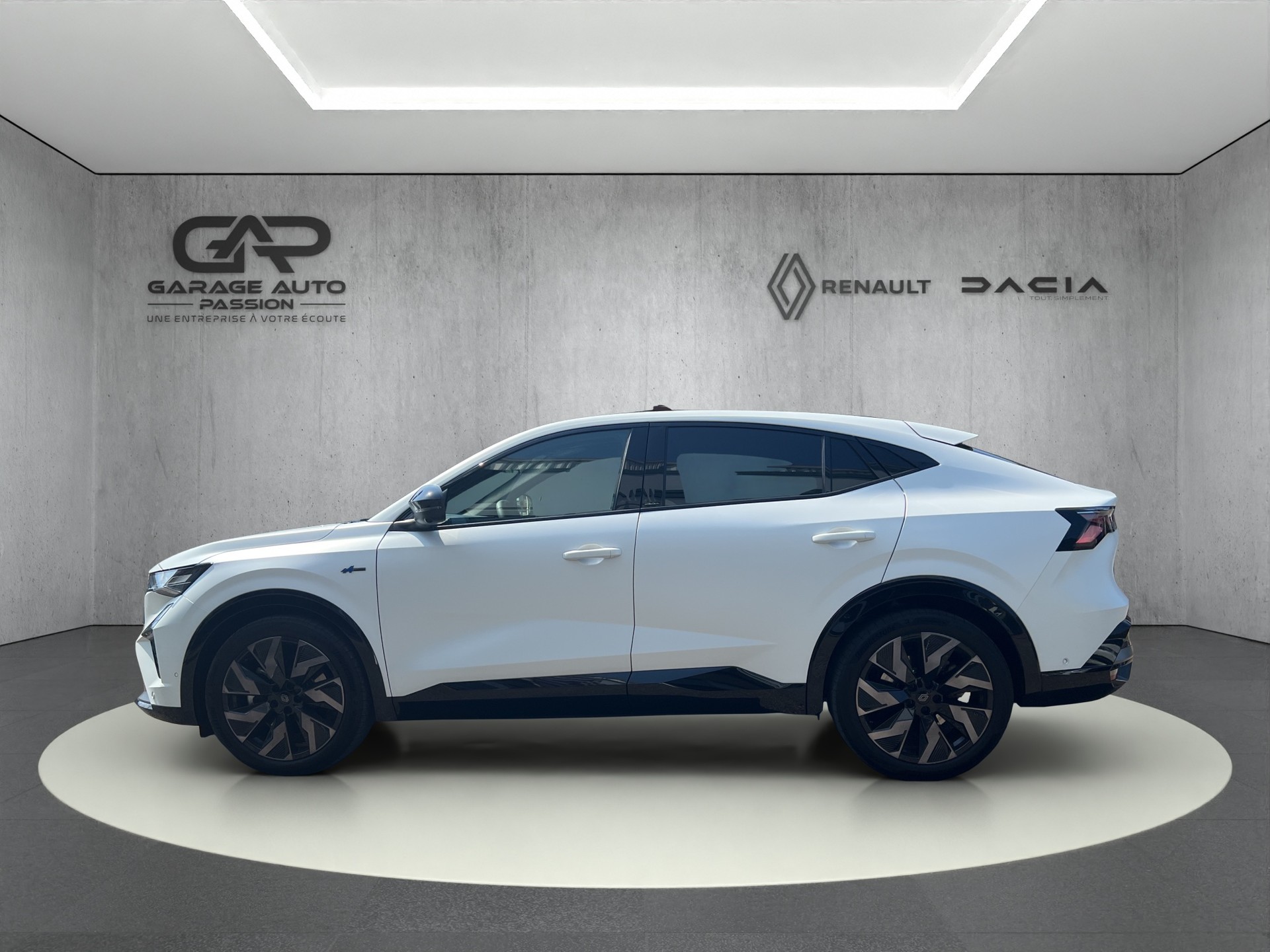 RENAULT Rafale 1.2 E-Tech Hybrid 200 Esprit Alpine-image-4