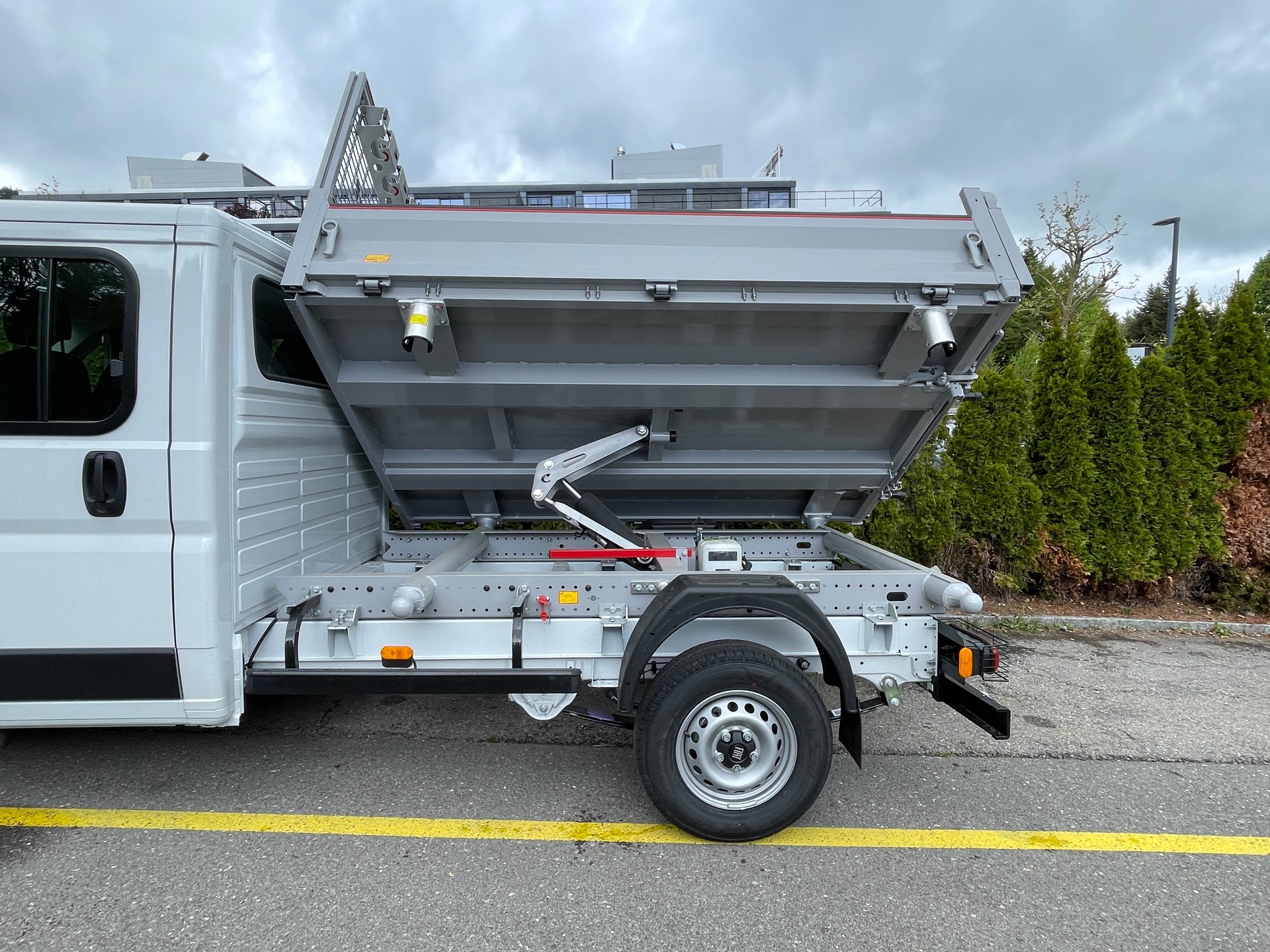 FIAT Ducato 35 L3 Maxi Doka Dreiseiten-Kipper mit AHK-image-2