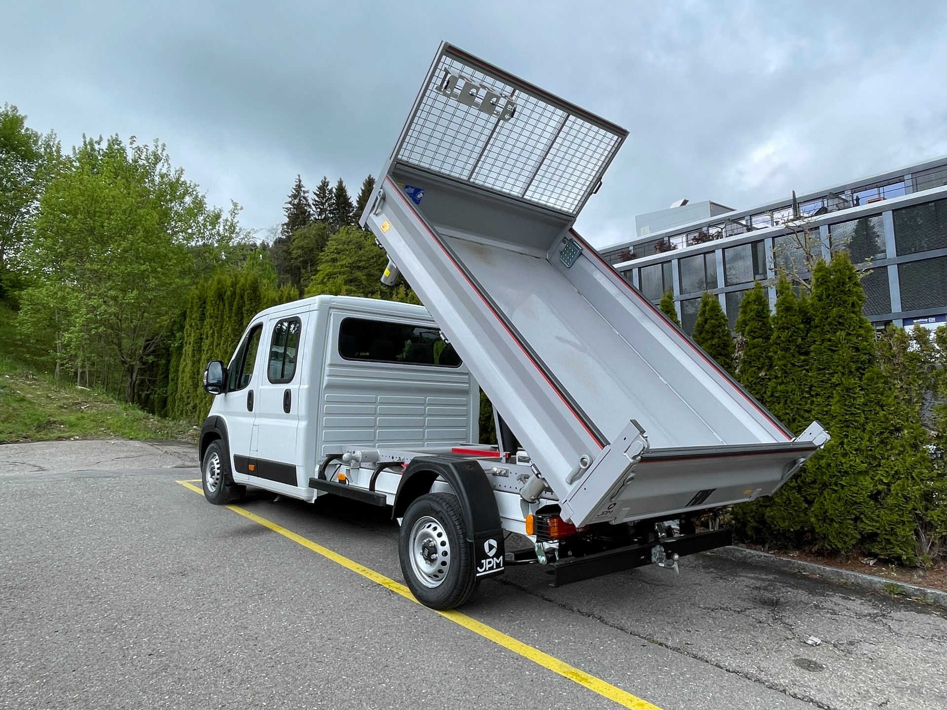 FIAT Ducato 35 L3 Maxi Doka Dreiseiten-Kipper mit AHK-image-3