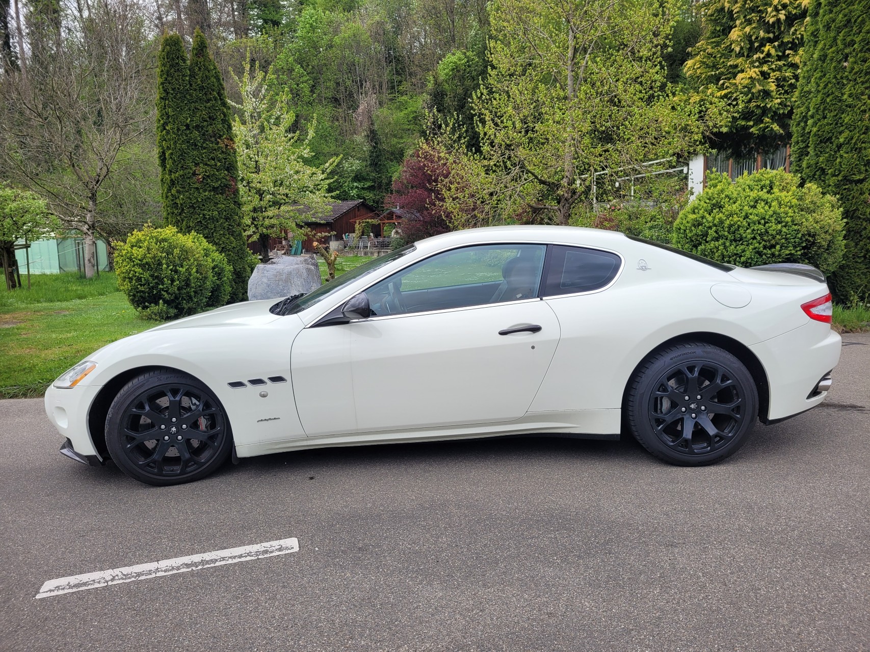 MASERATI S-showroom-element-3