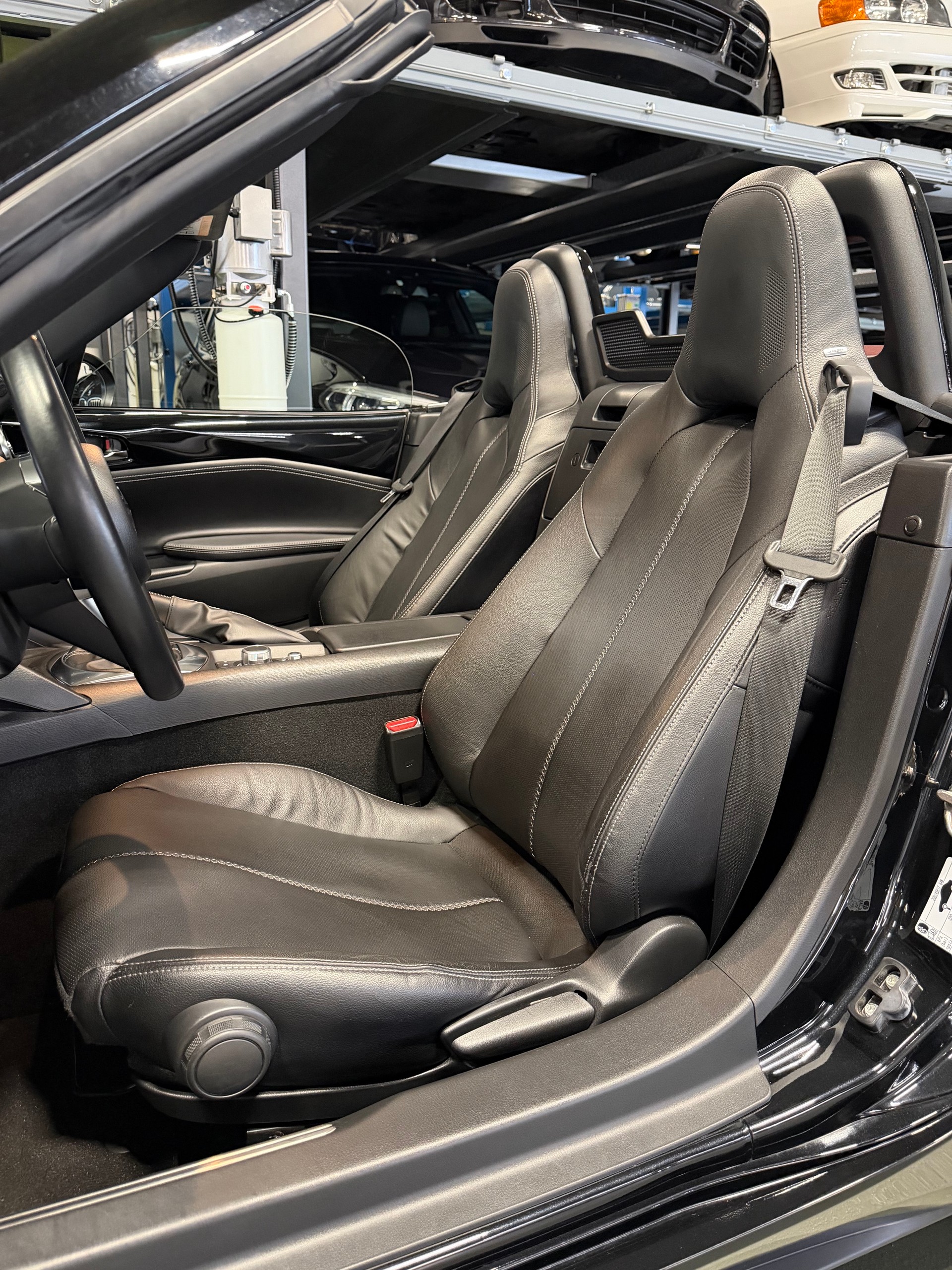 MAZDA MX-5 SKYACTIV-G 184 Revolution-image-8
