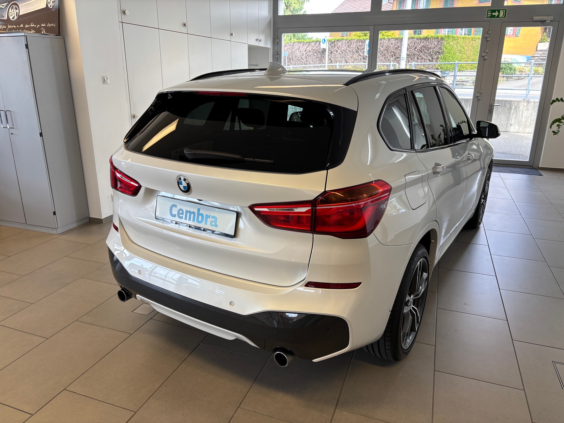 BMW X1 xDrive 25d M Sport Steptronic-showroom-element-2