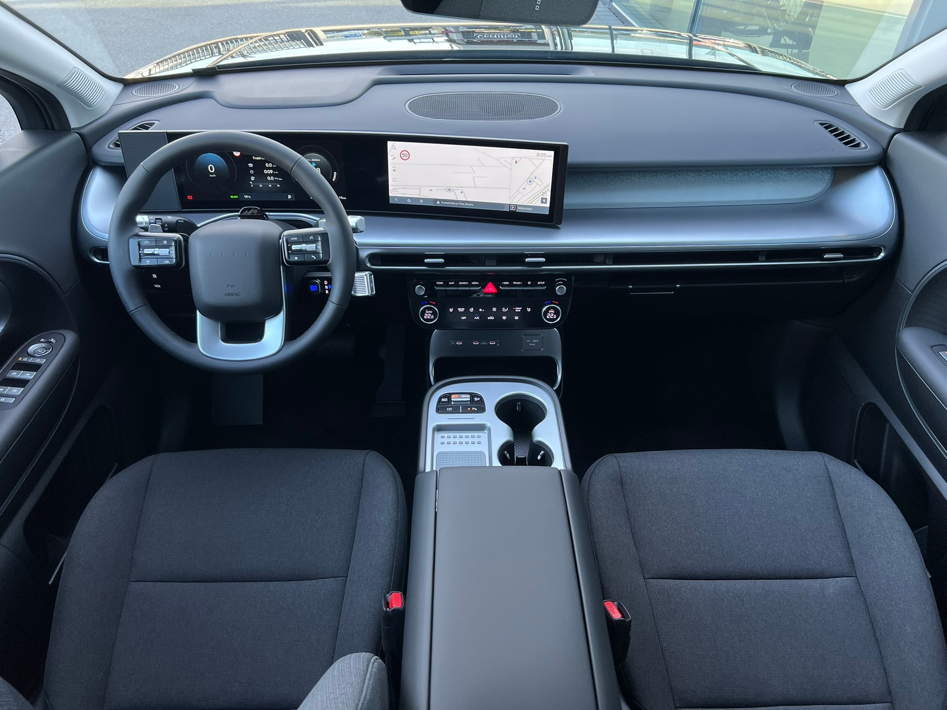HYUNDAI Ioniq 9 110kWh Amplia 4WD-image-8
