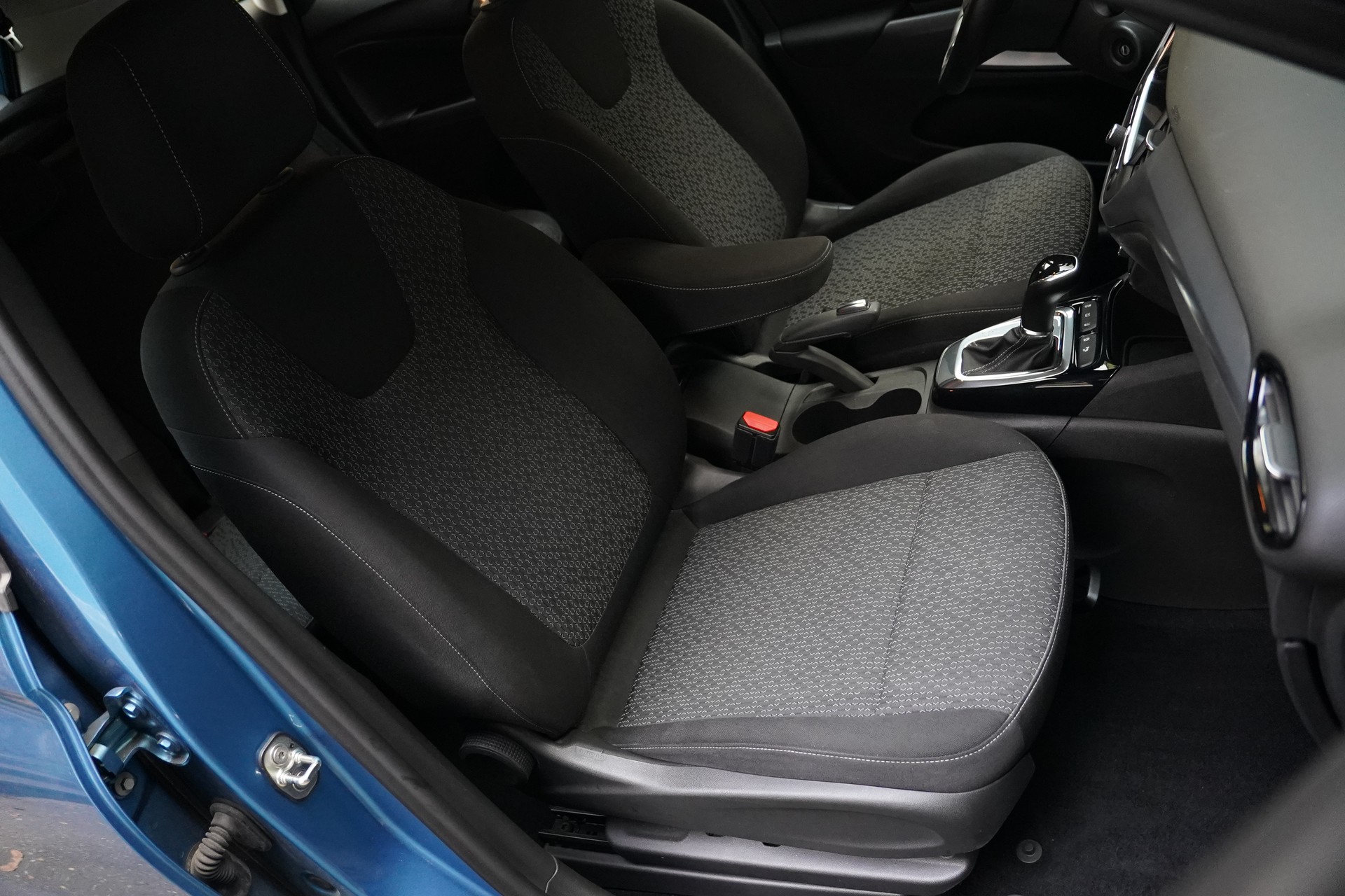 OPEL Crossland X 1.2i TP Enjoy Automatik-image-17