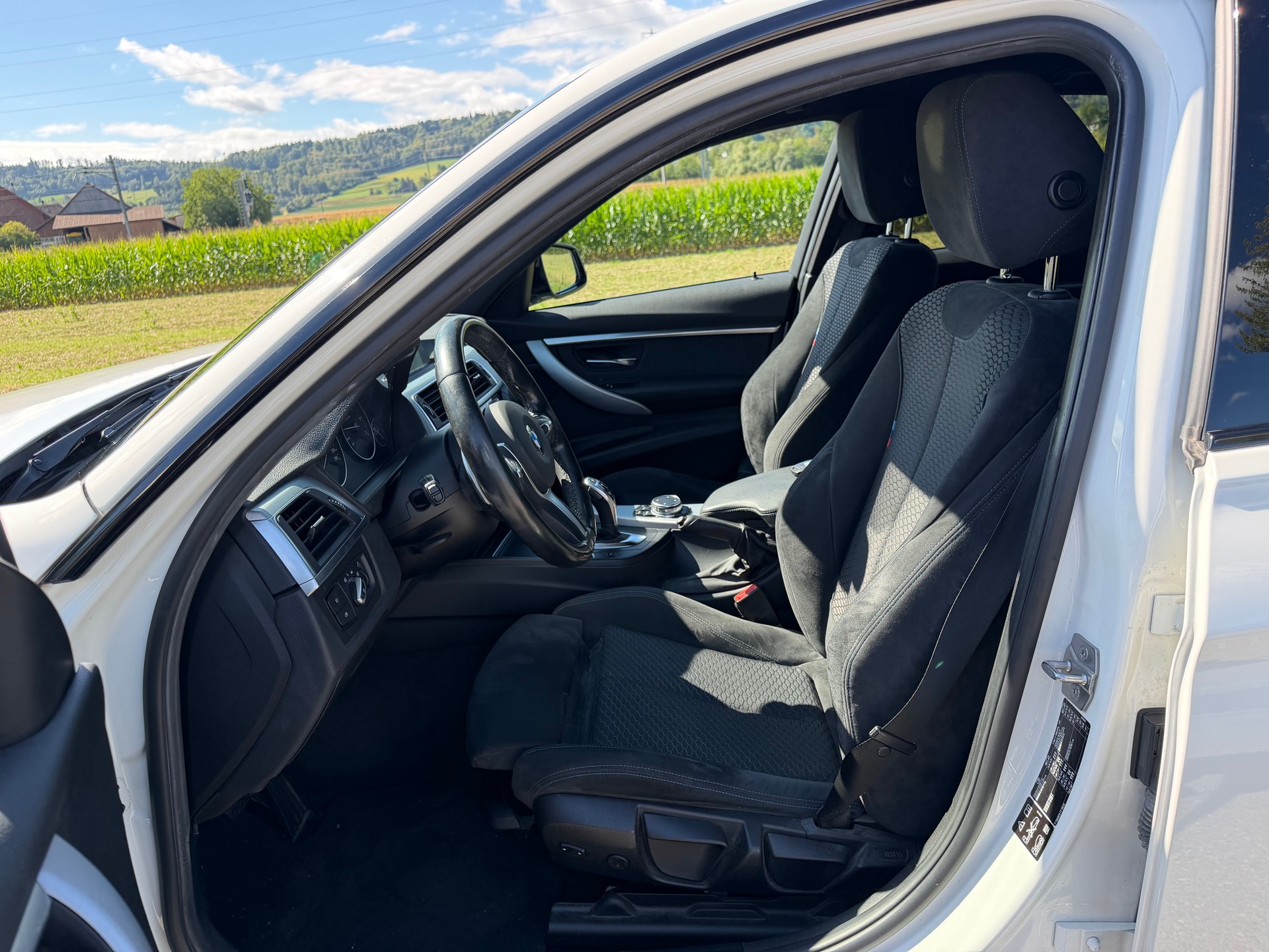 BMW 335d xDrive M Sport Steptronic-image-26