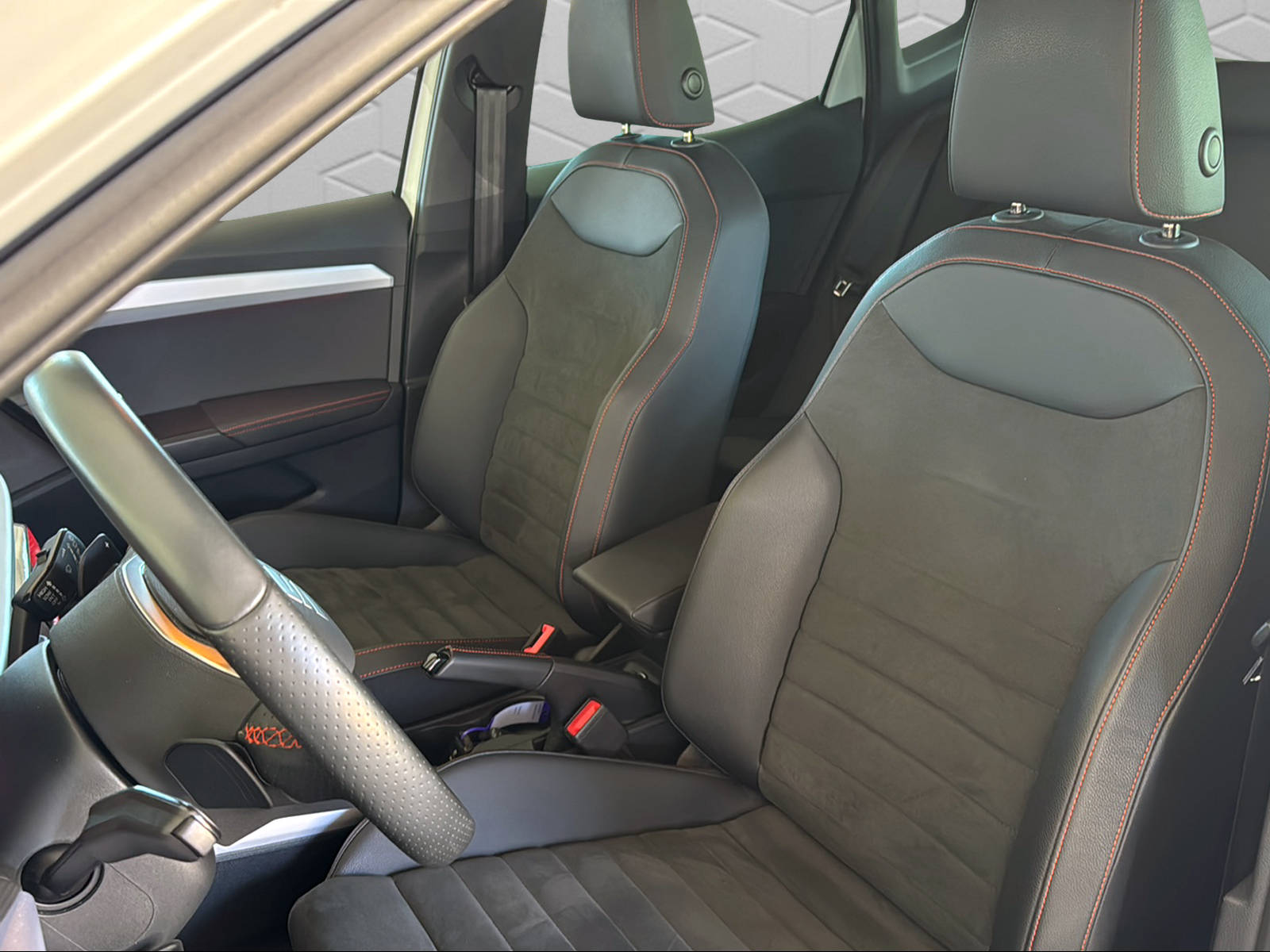SEAT Arona 1.0 TSI Eco Hola FR DSG-image-10