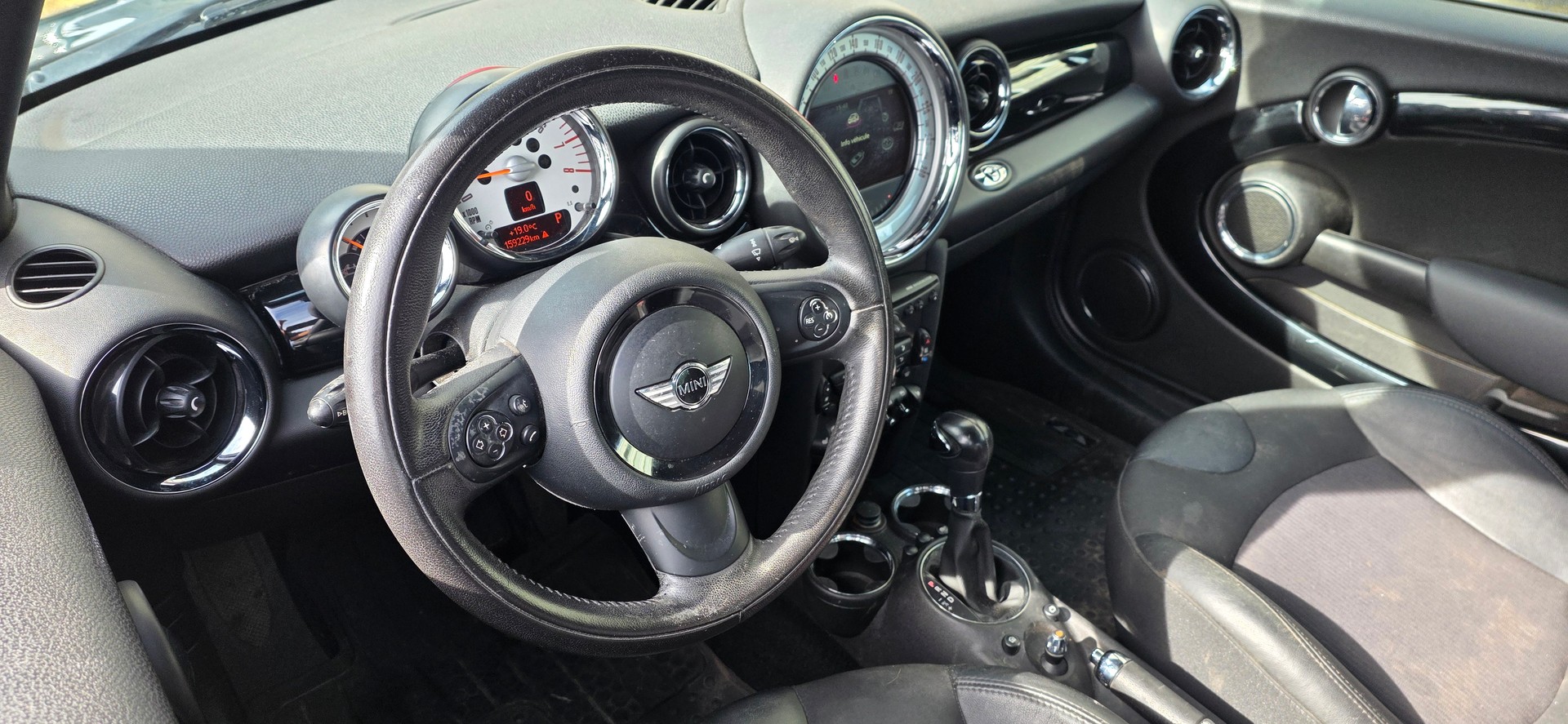 MINI Cooper Cabriolet Steptronic-image-5