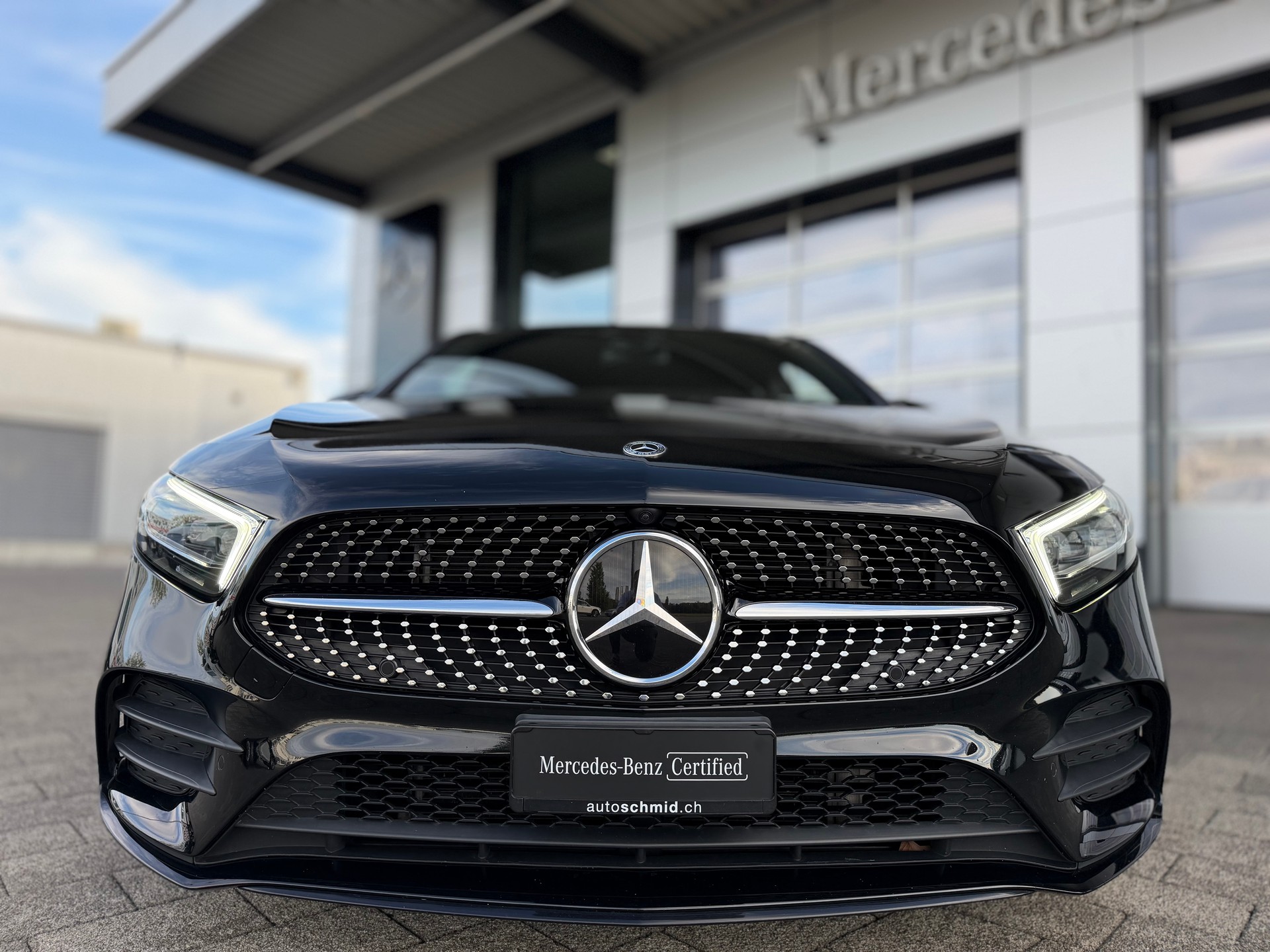 MERCEDES-BENZ A 250 4Matic AMG Line 4Matic 7G-DCT-showroom-element-3
