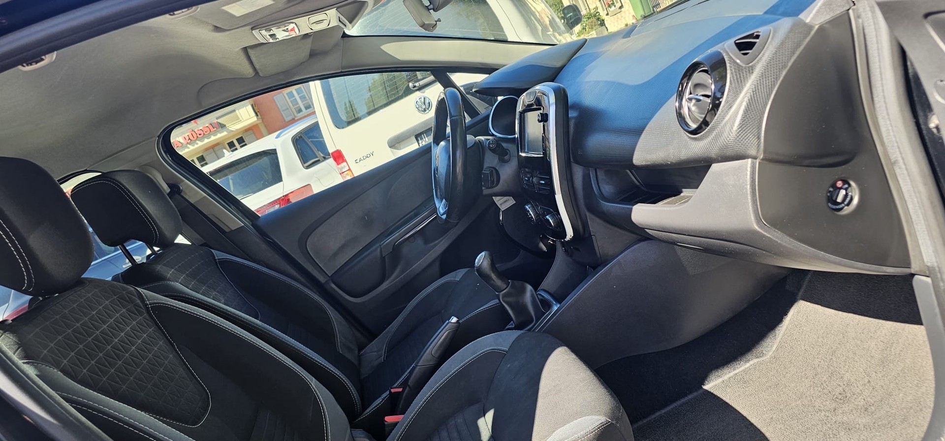 RENAULT Clio Grandtour 0.9 12V Iconic-image-10