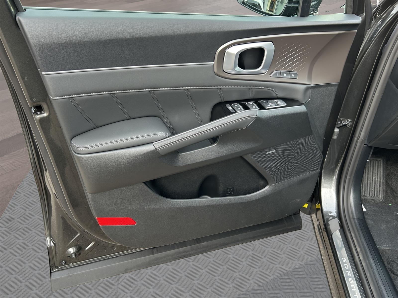KIA Sorento 2.2 SmartD Style 7P-image-7