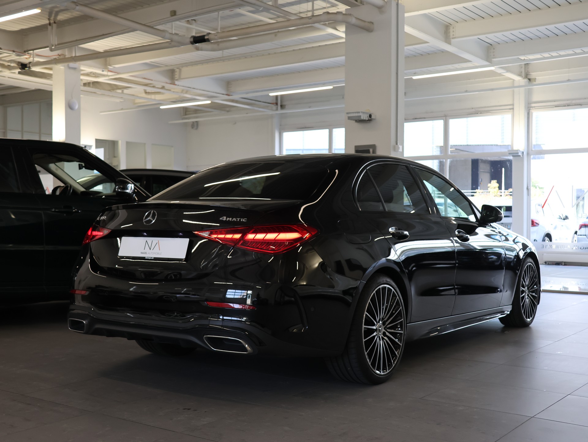 MERCEDES-BENZ C 300 4 Matic *AMG-LINE INTER-EXTERIEUR*-image-7