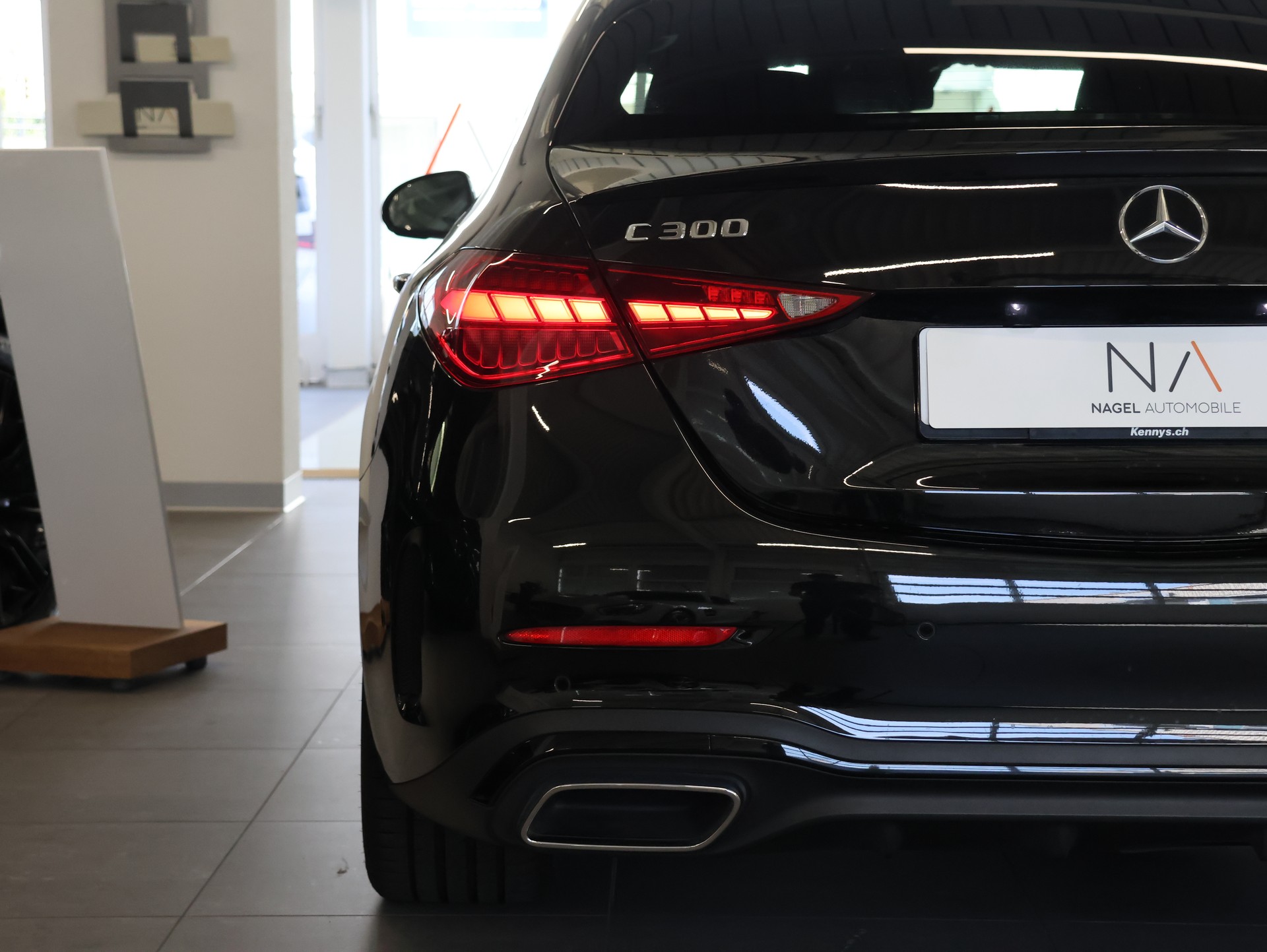 MERCEDES-BENZ C 300 4 Matic *AMG-LINE INTER-EXTERIEUR*-image-5