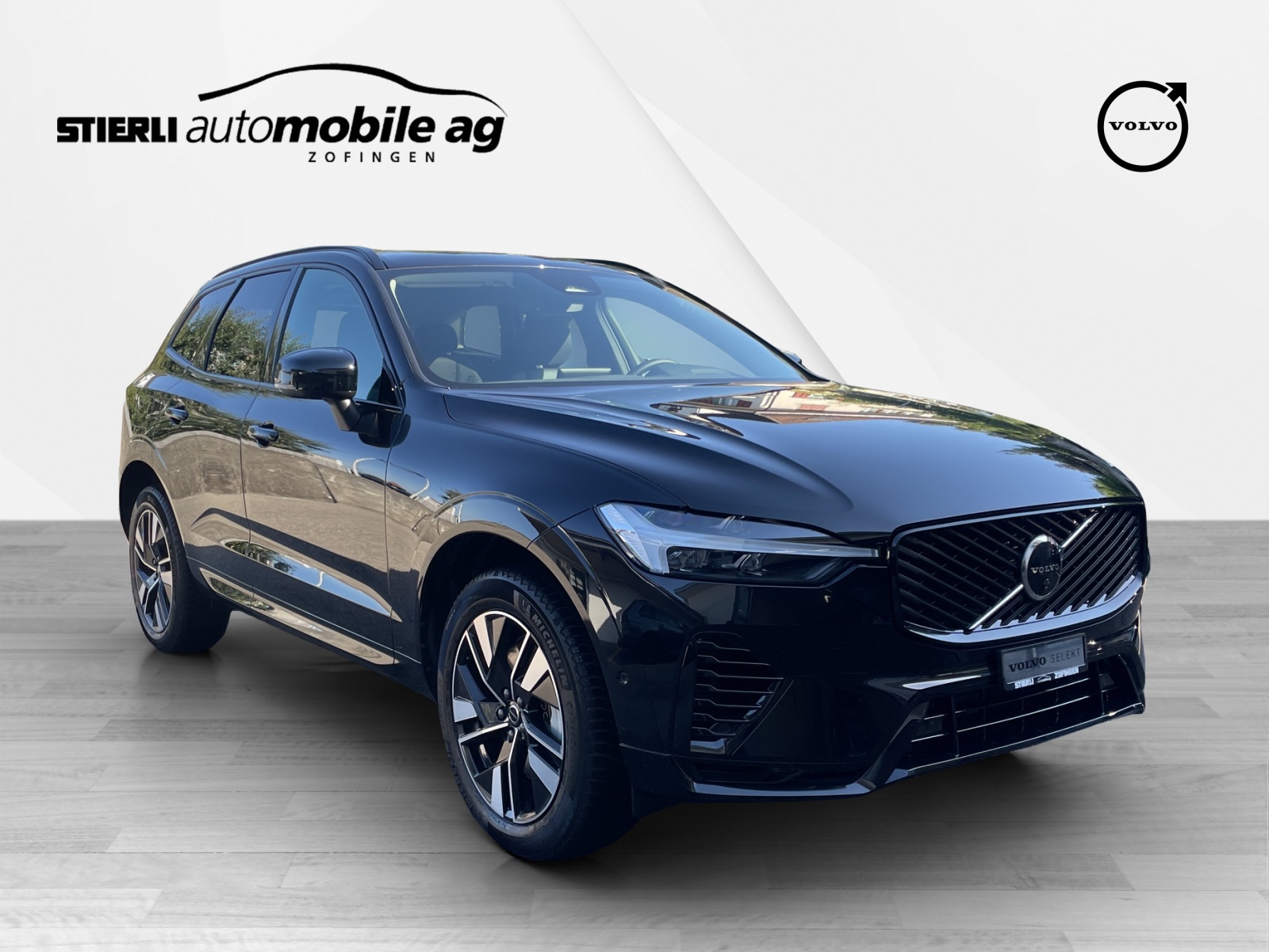 VOLVO XC60 2.0 T6 TE Plus Dark eAWD-image-2